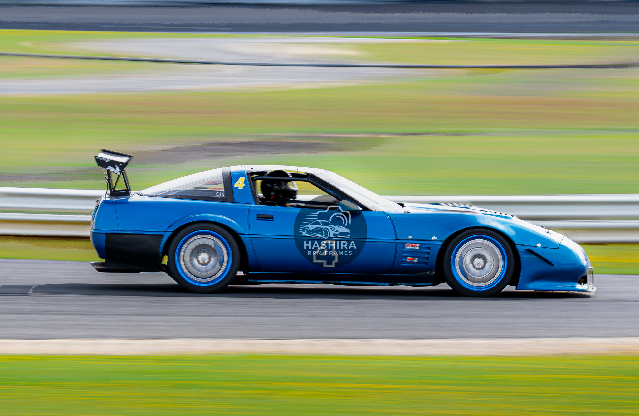 Full-Resolution Car Photo Download