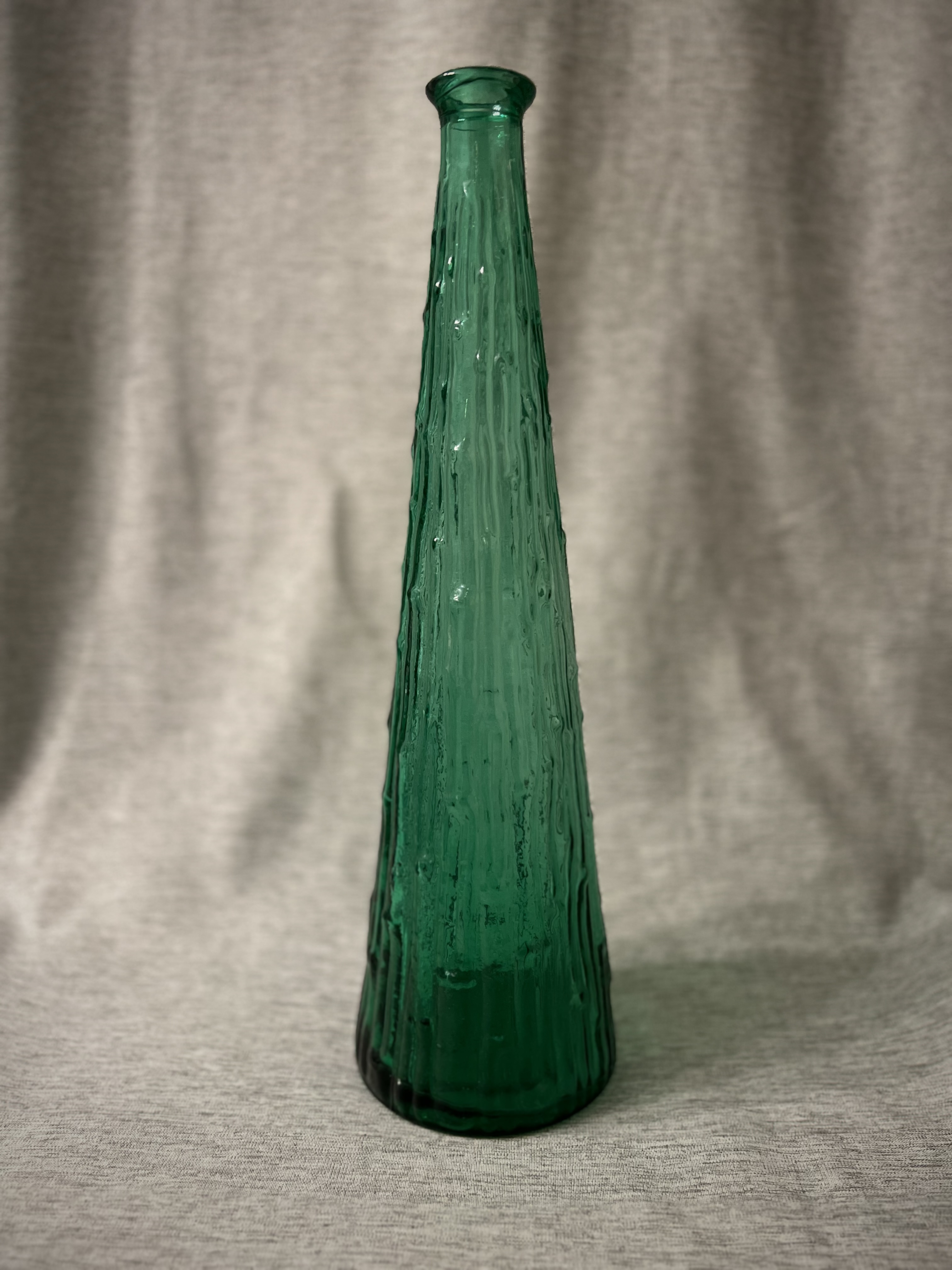 28 • Empoli Wax Drip Emerald Genie Bottle