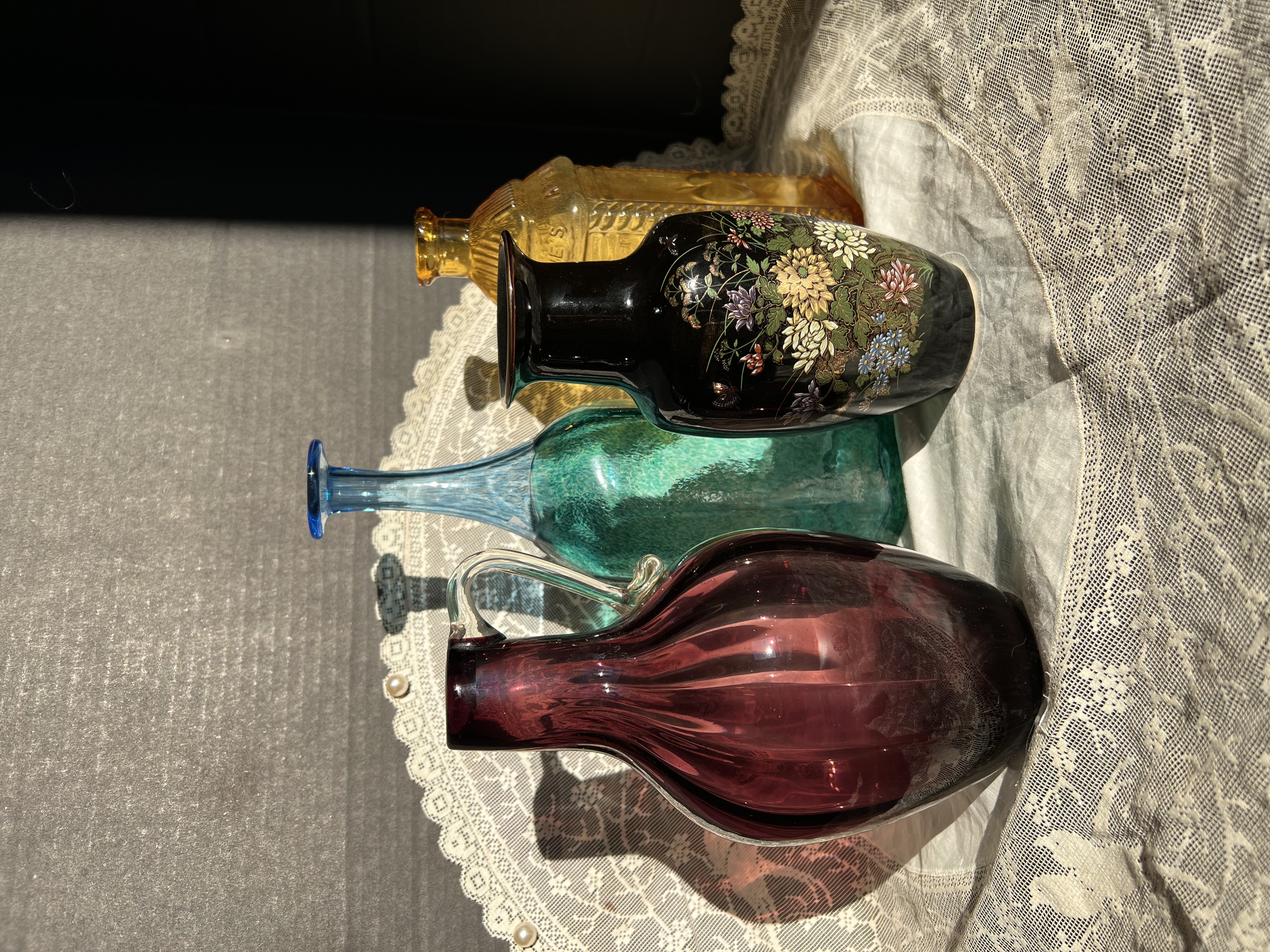 23 • Seizan Gama Japanese Painted Porcelain Vase