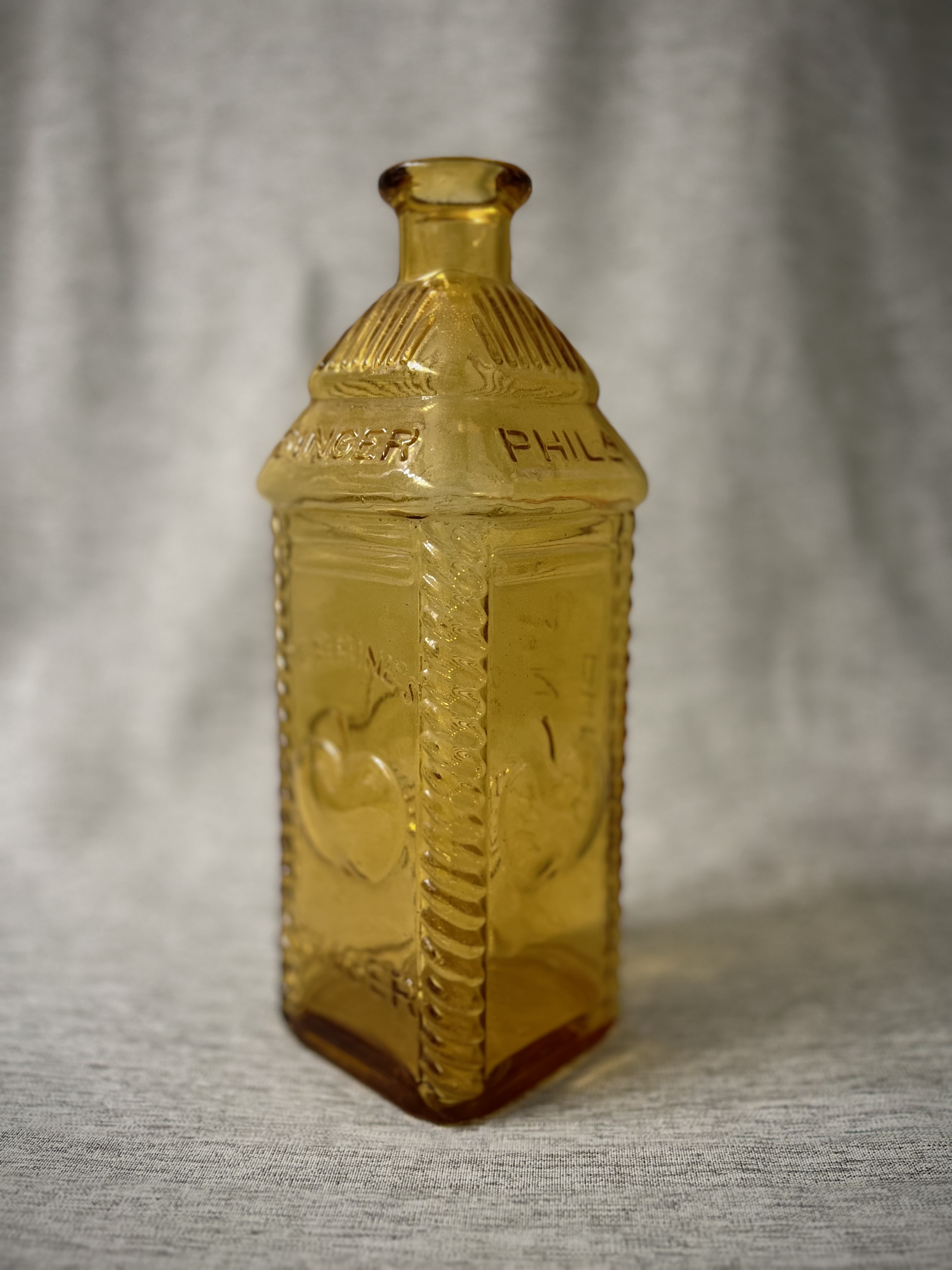 11 • Perrine’s Phila. Apple Ginger Log Cabin Bottle