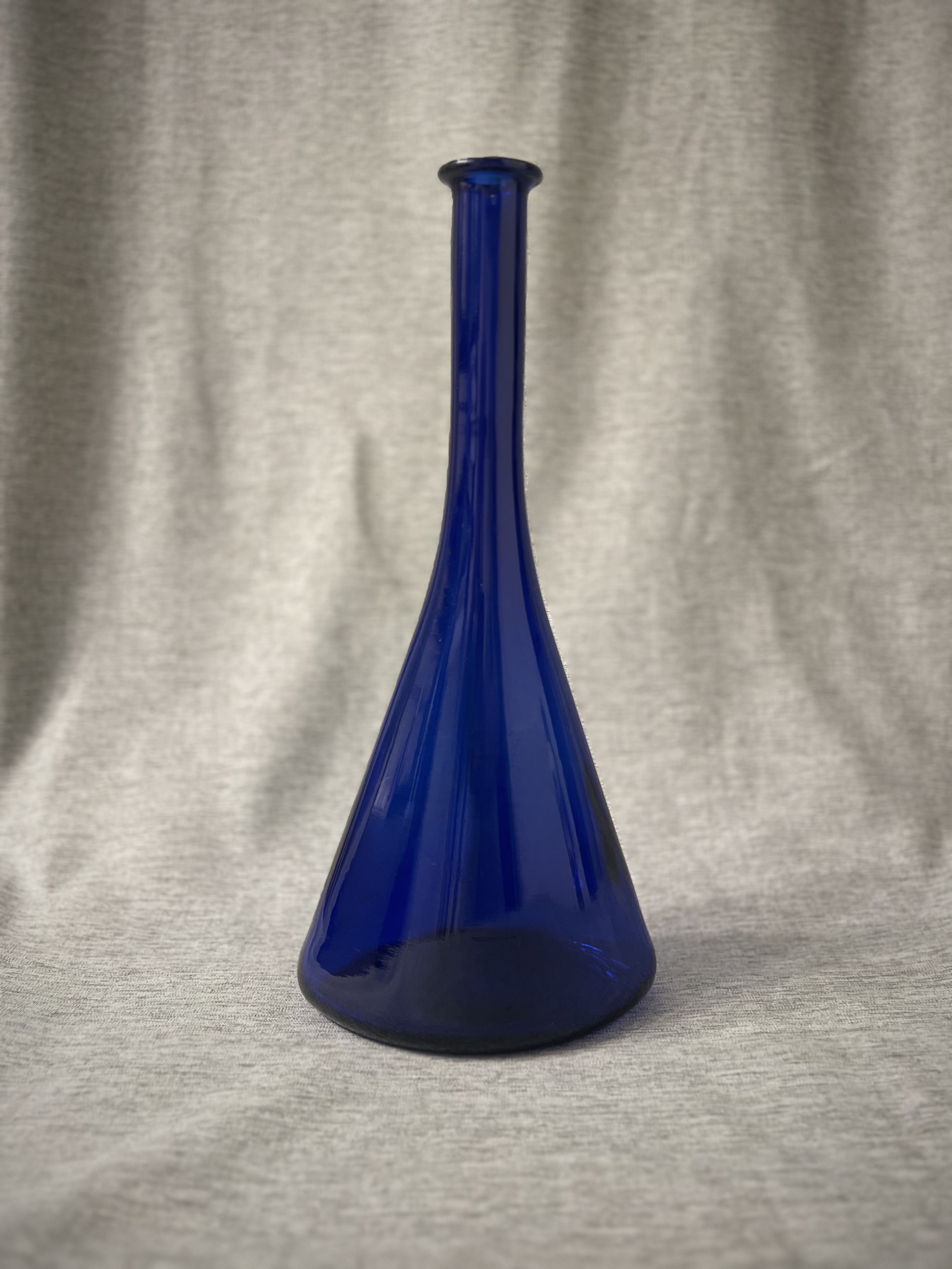 22 • Cobalt Blue Decanter Bottle