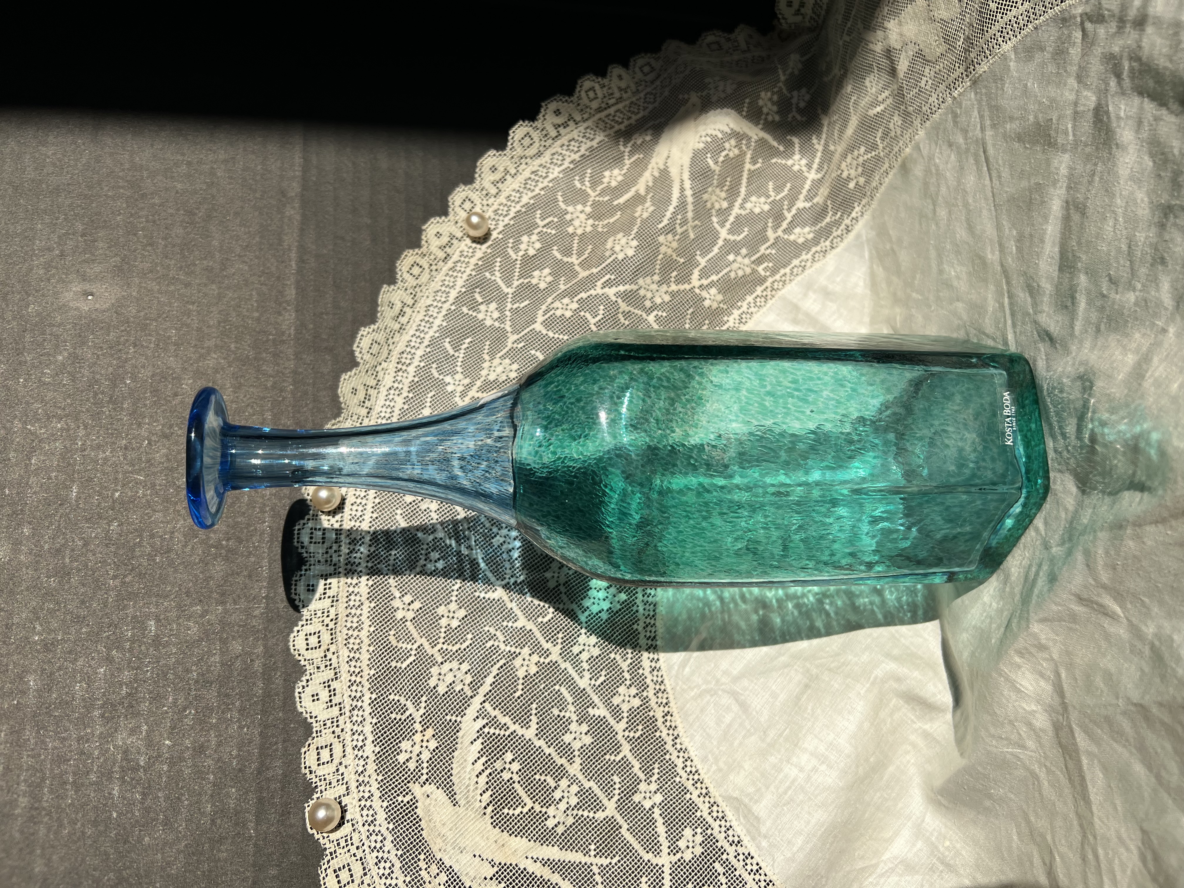 12 • Lörge Boi Kosta Boda Antikva Vase