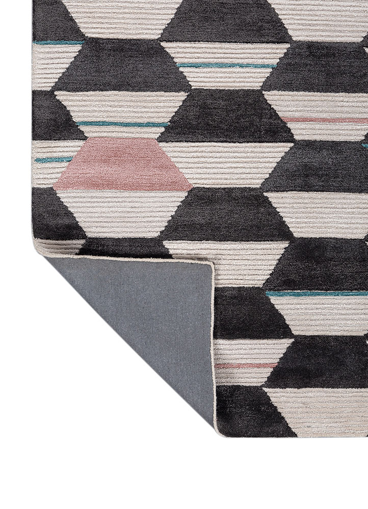 Geometric Pattern Area Rug