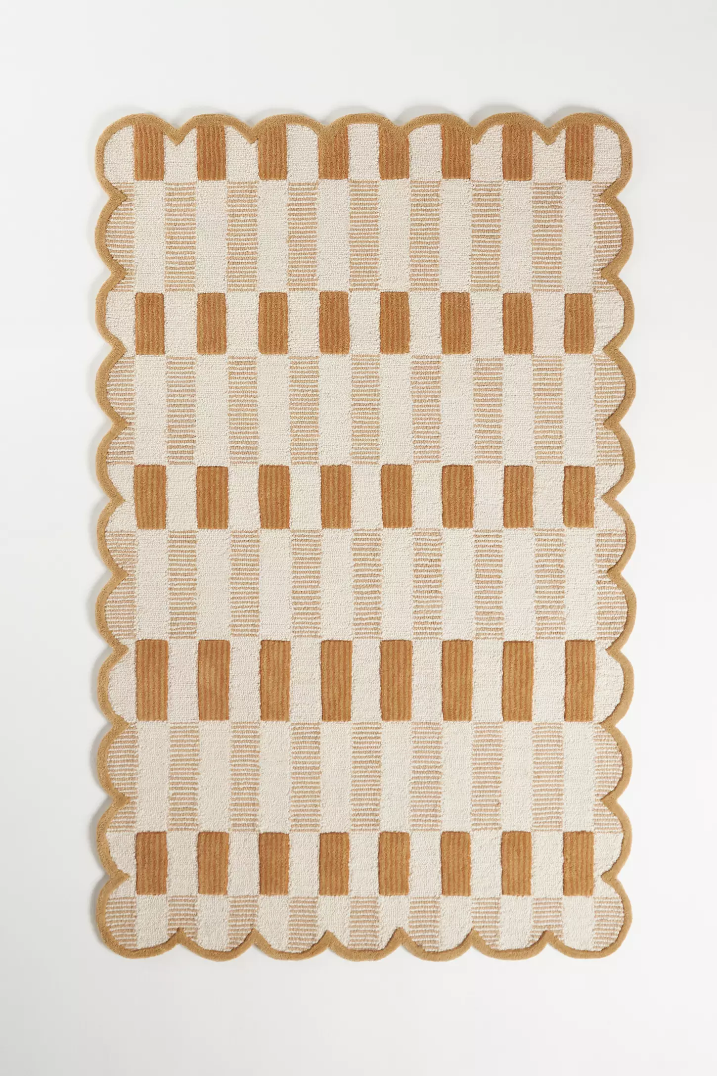 Checkered Scalloped Area Rug