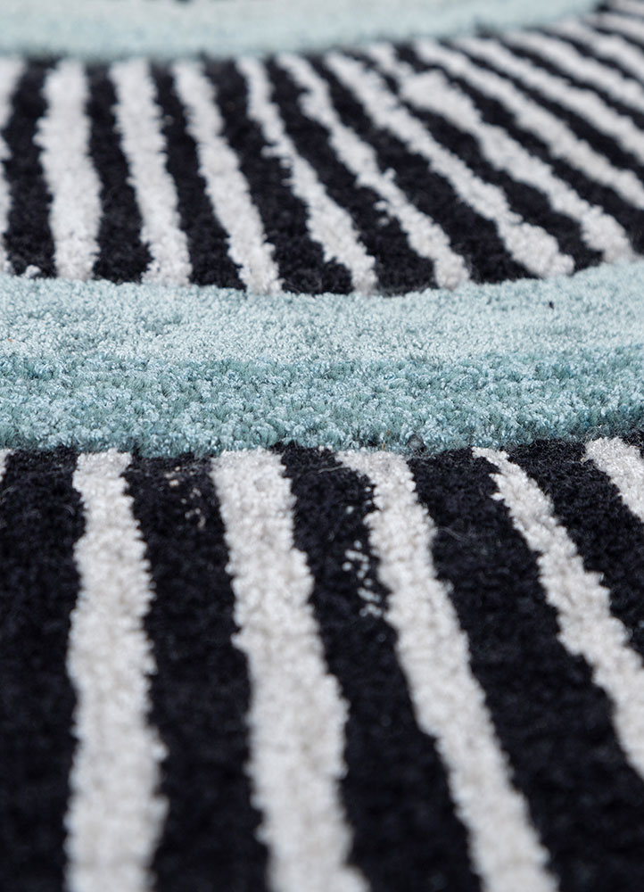 Modern Wave Pattern Rug