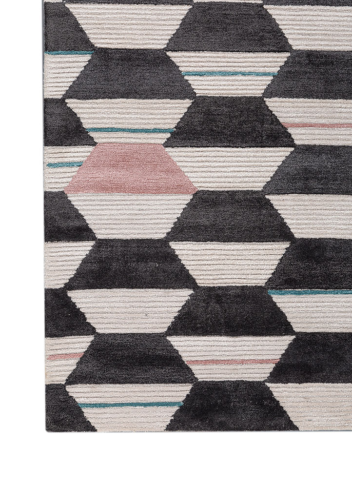 Geometric Pattern Area Rug