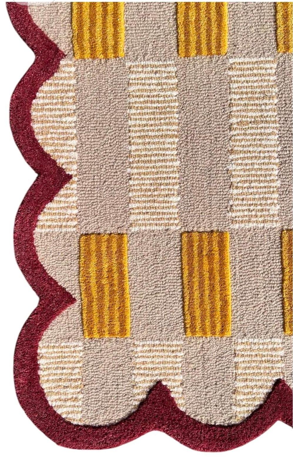 Checkered Scalloped Area Rug
