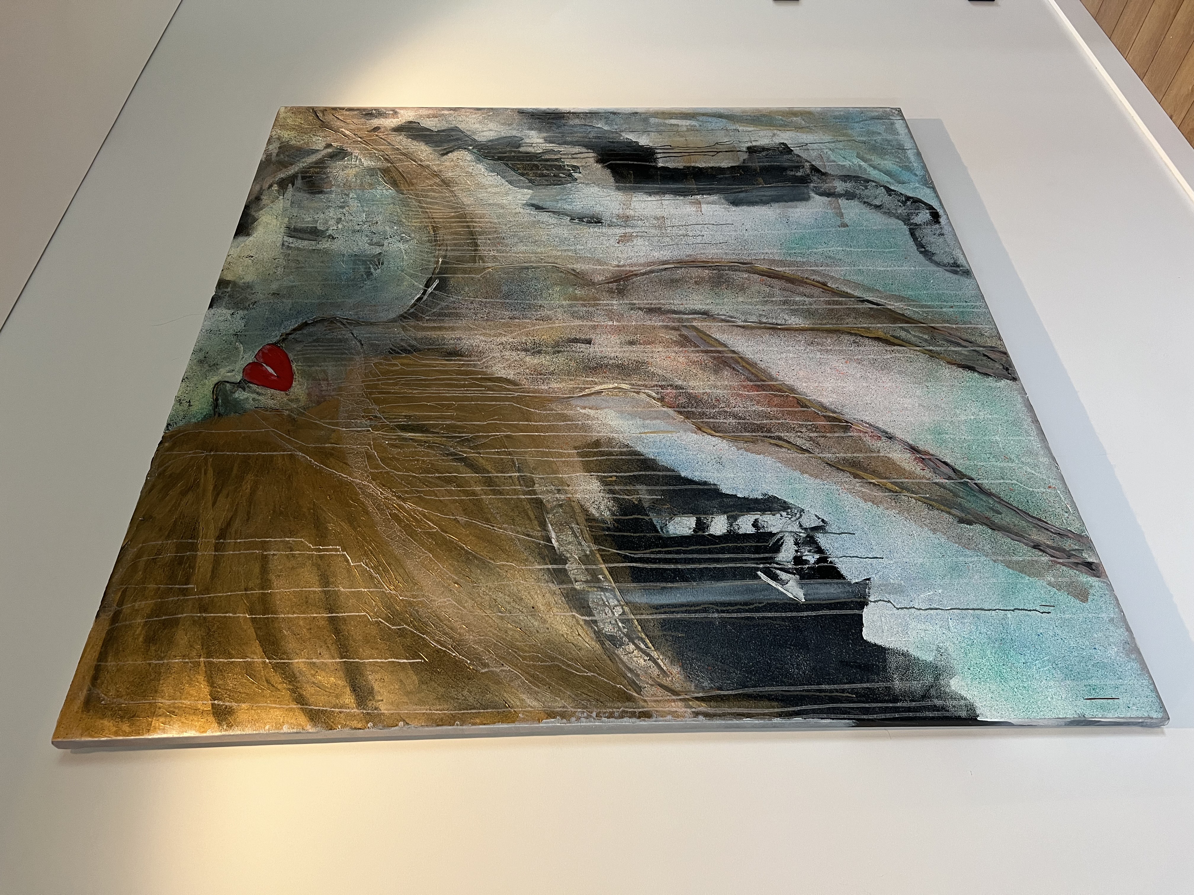 " Ekstravagantiška savižiedė"