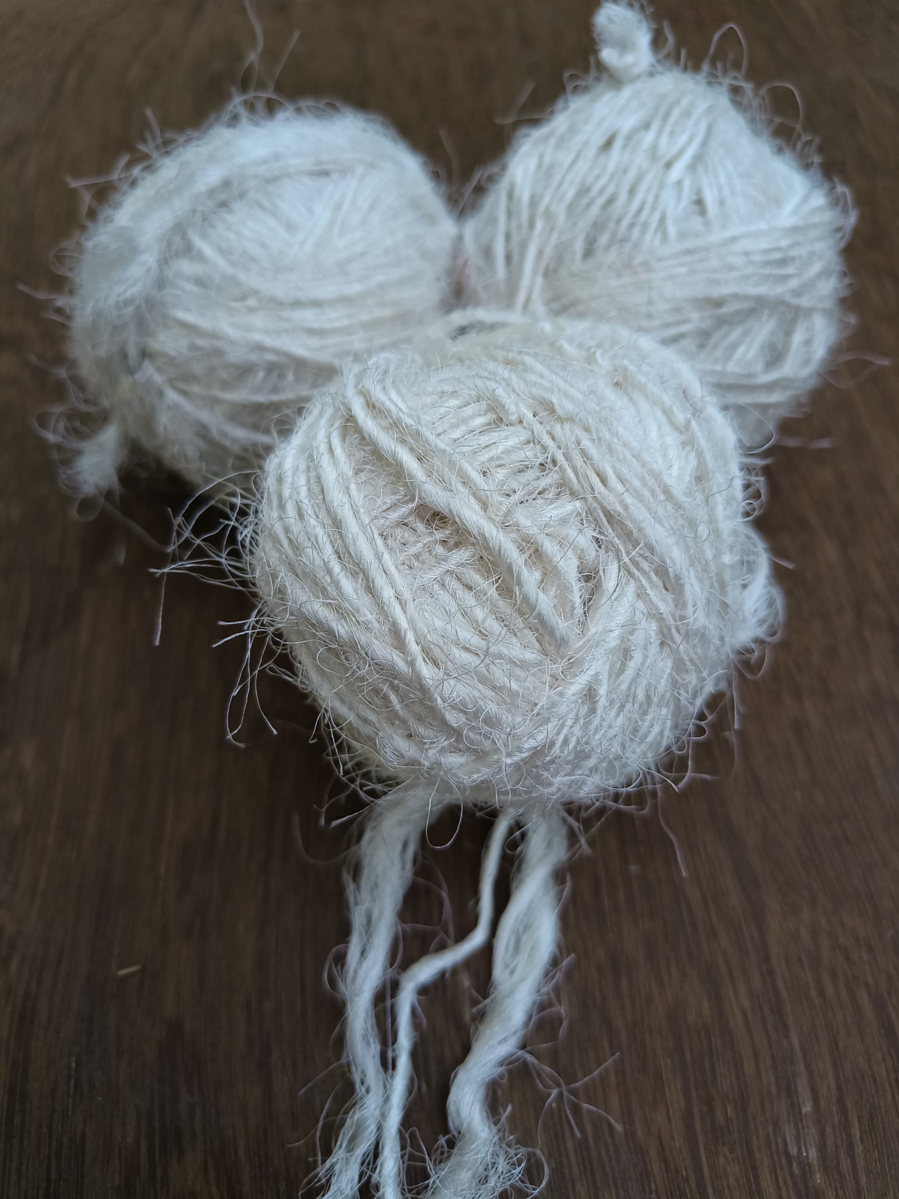 Handspun Polyster Yarn
