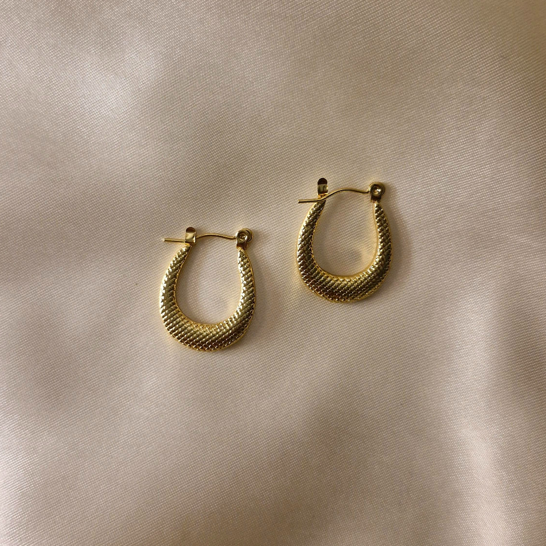 Golden Horseshoe Textured Hoops