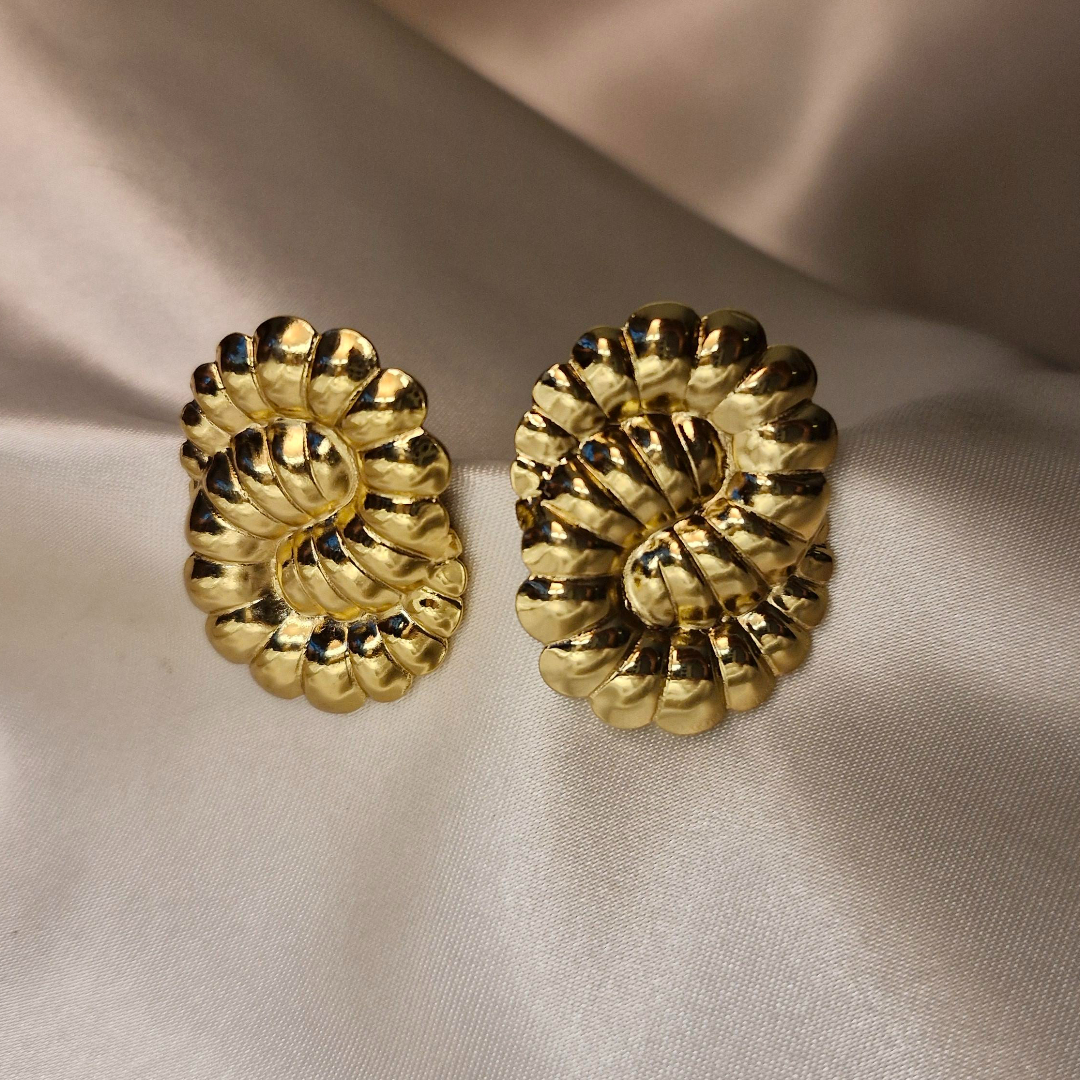 Golden Abstract Wave Earring