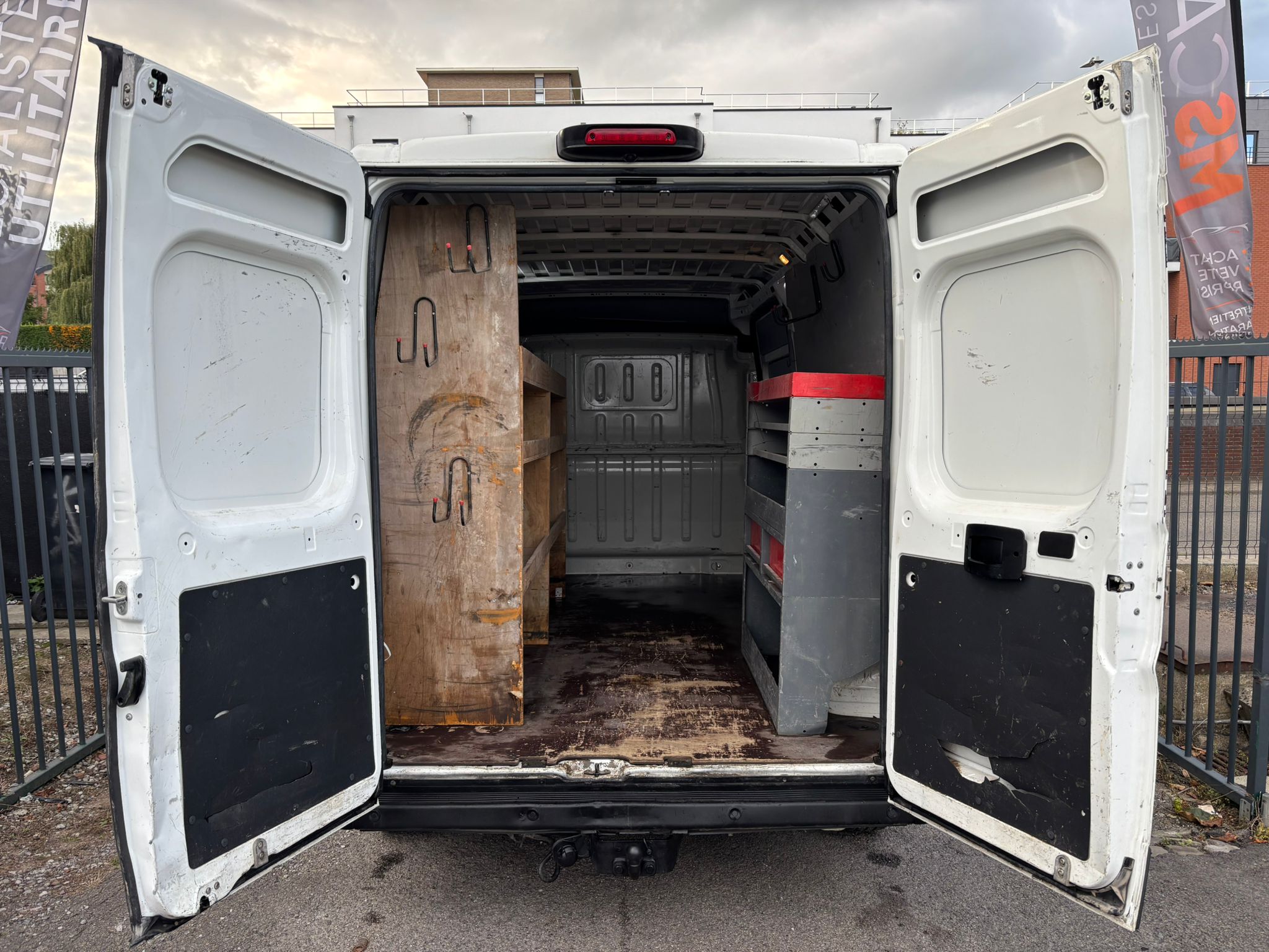 Citroën Jumper 2020 / Euro 6d /  130081 km / Caméra / Clim / Attache-Remorque