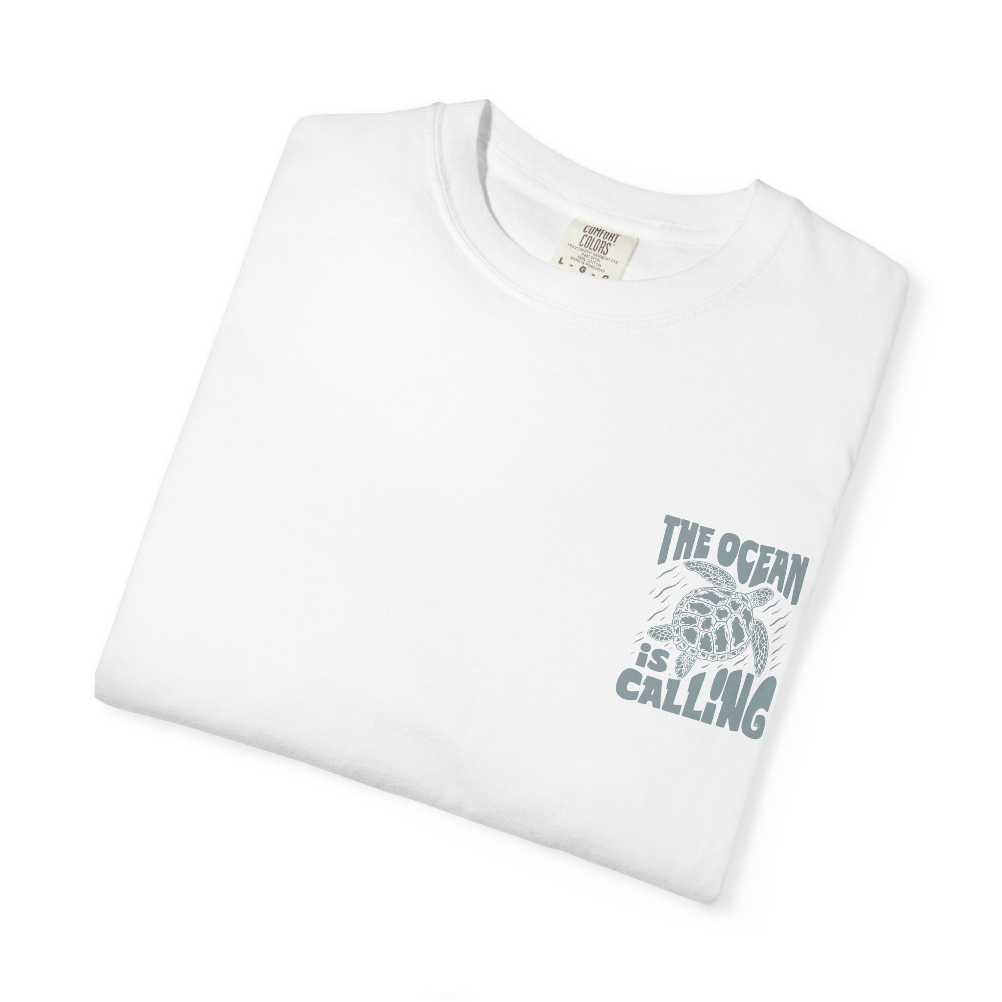 T-shirt  THE OCEAN IS CALLING