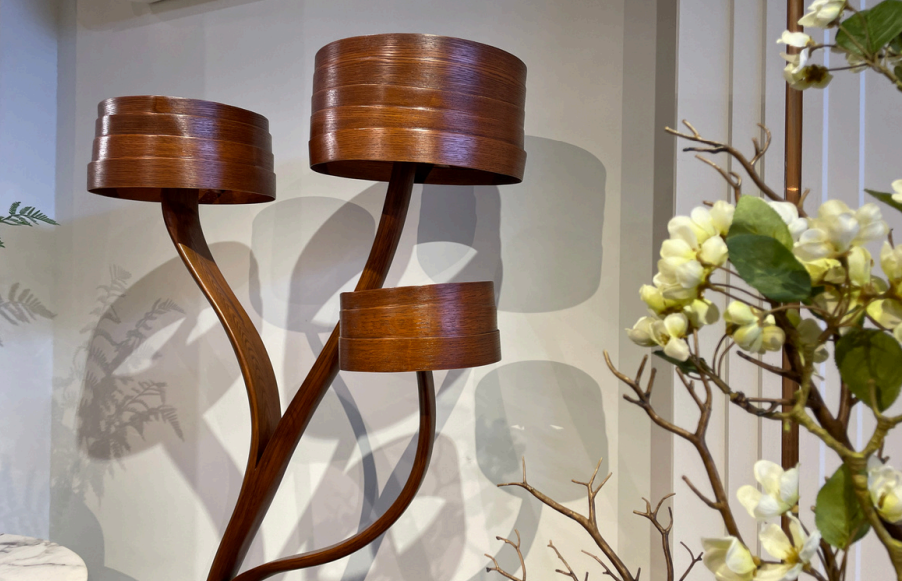 Raka Vrksa Lamp