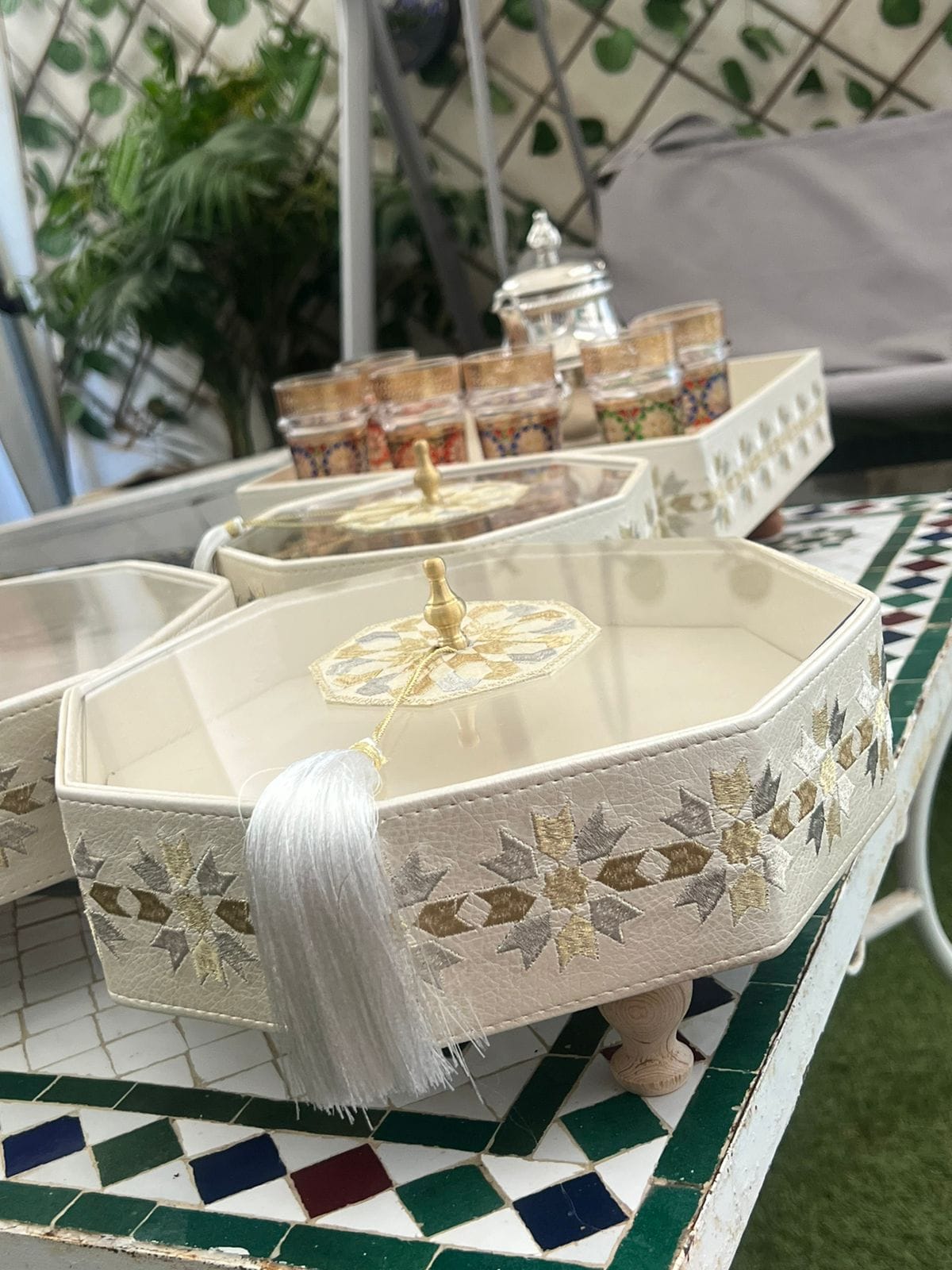 Plateaux de service décoratifs