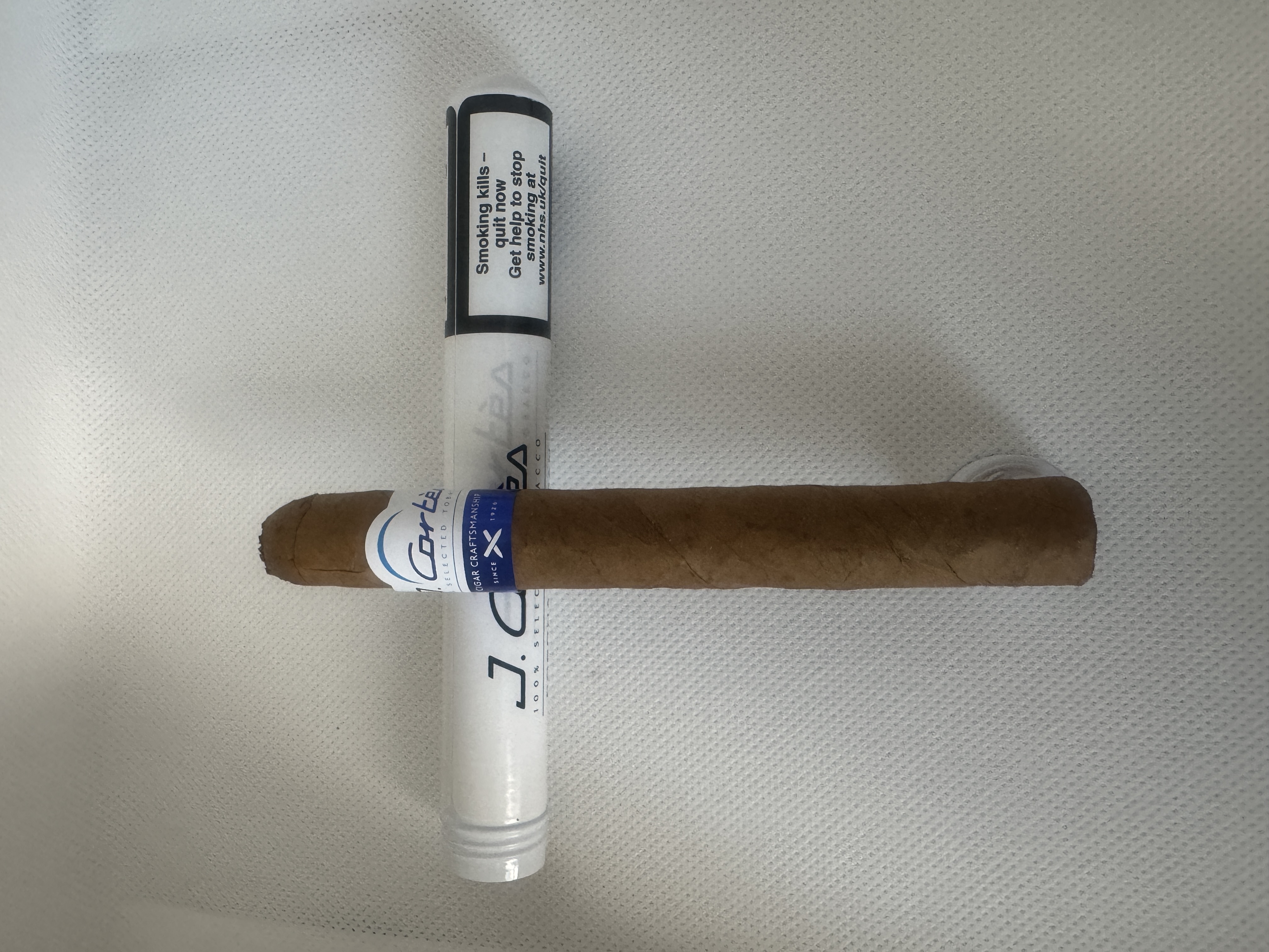 J. Cortès Corona Dominicana Cigar- White - 1 Single