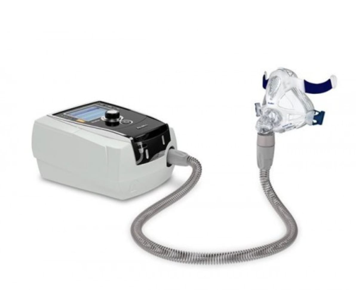 STELLAR 150 RESMED  con humidificador y bateria