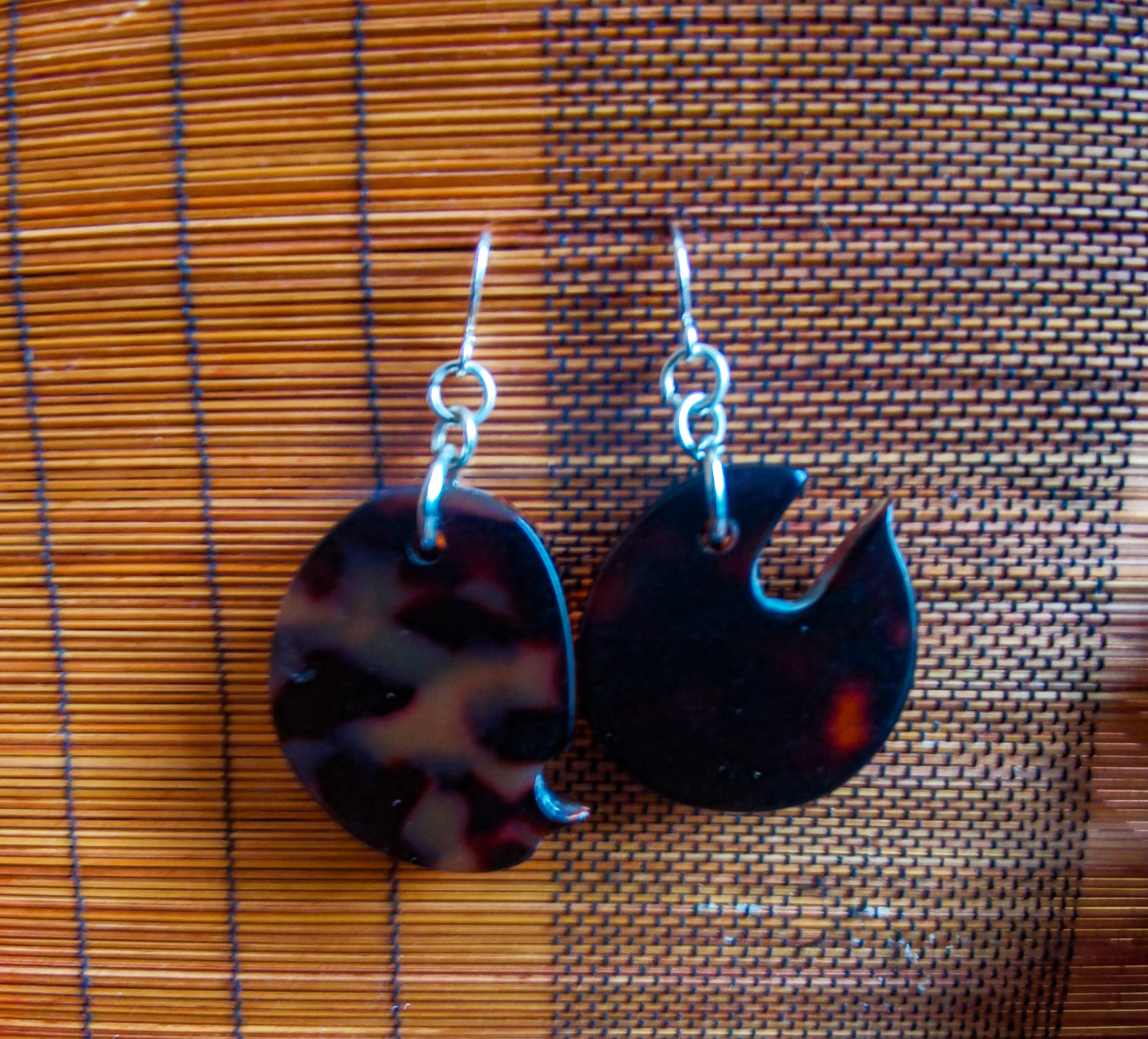 Boucles d'oreilles en résine écaille