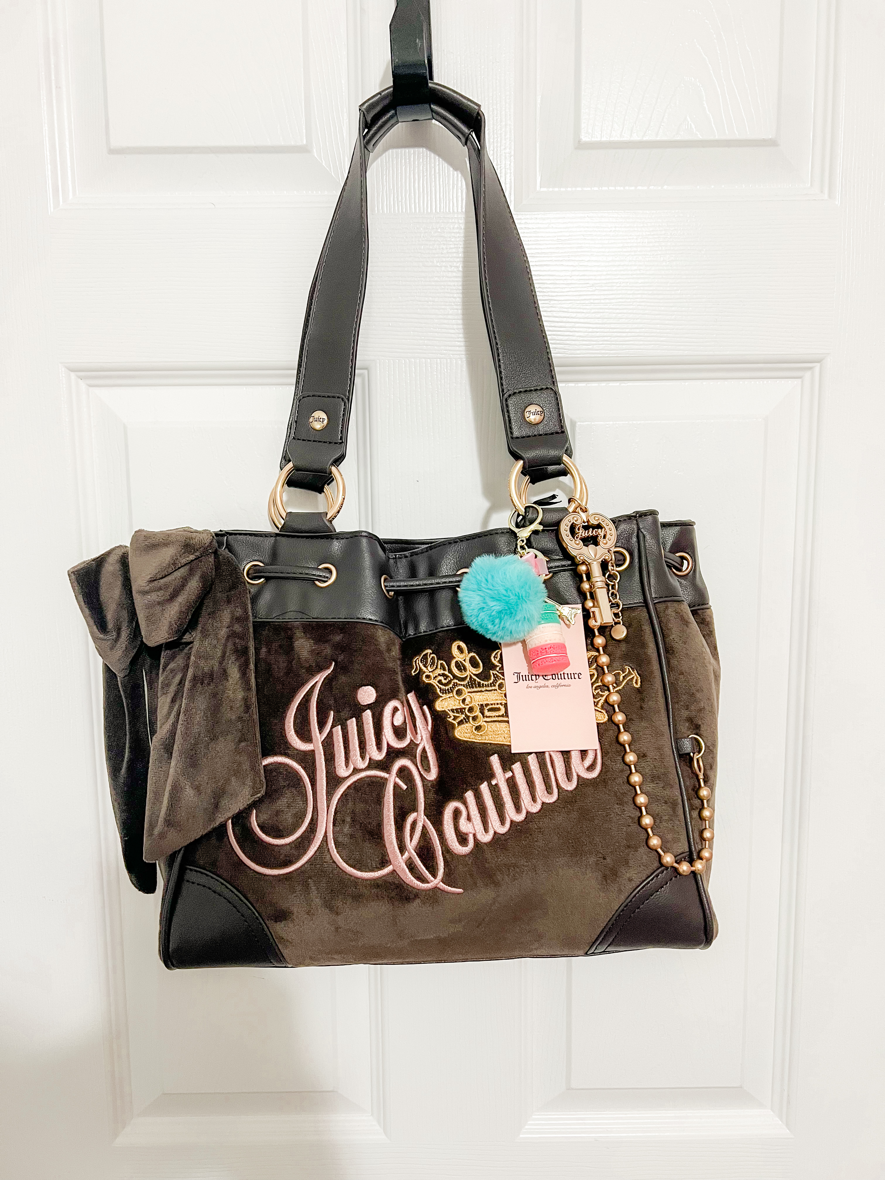 The Royal Mocha Crown Juicy Couture Daydreamer