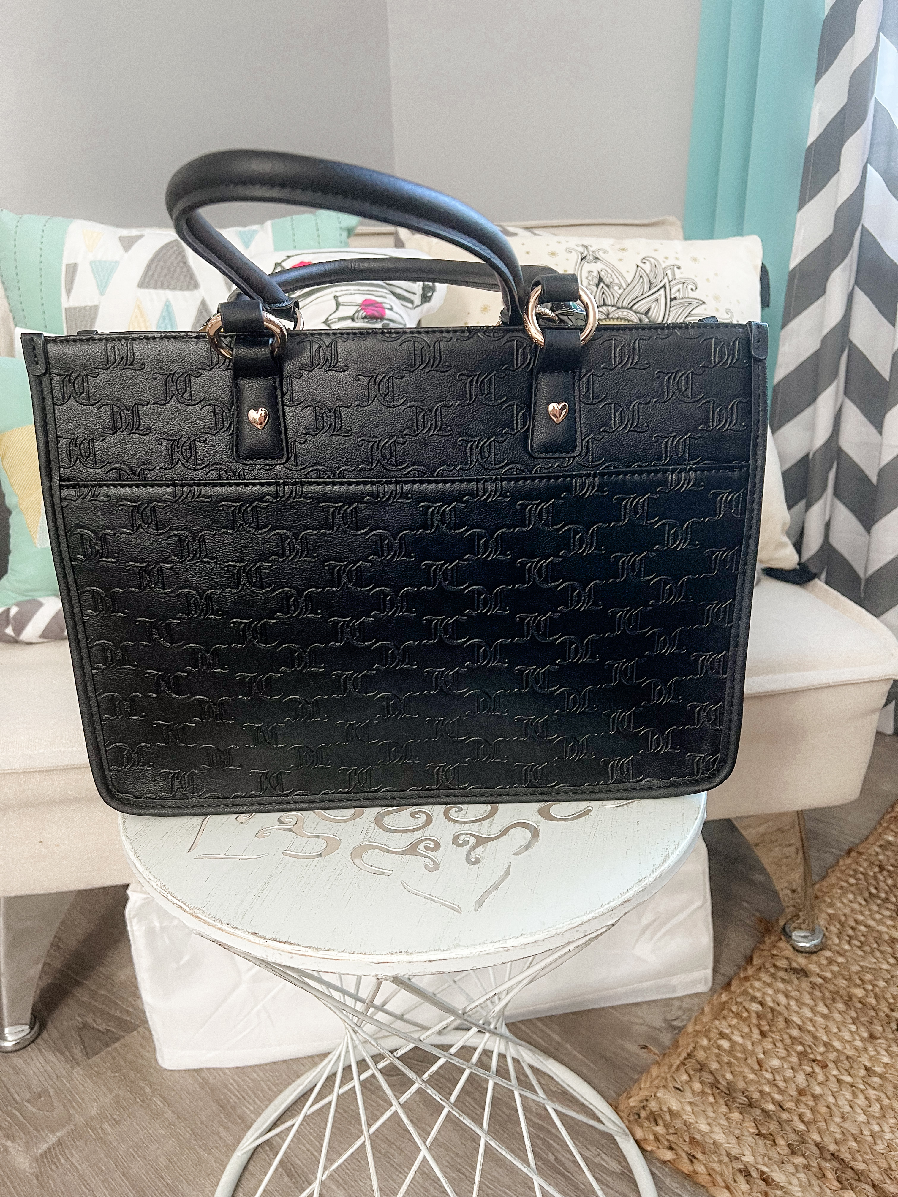 The Executive Realness Drop – Juicy Couture Structured Tote