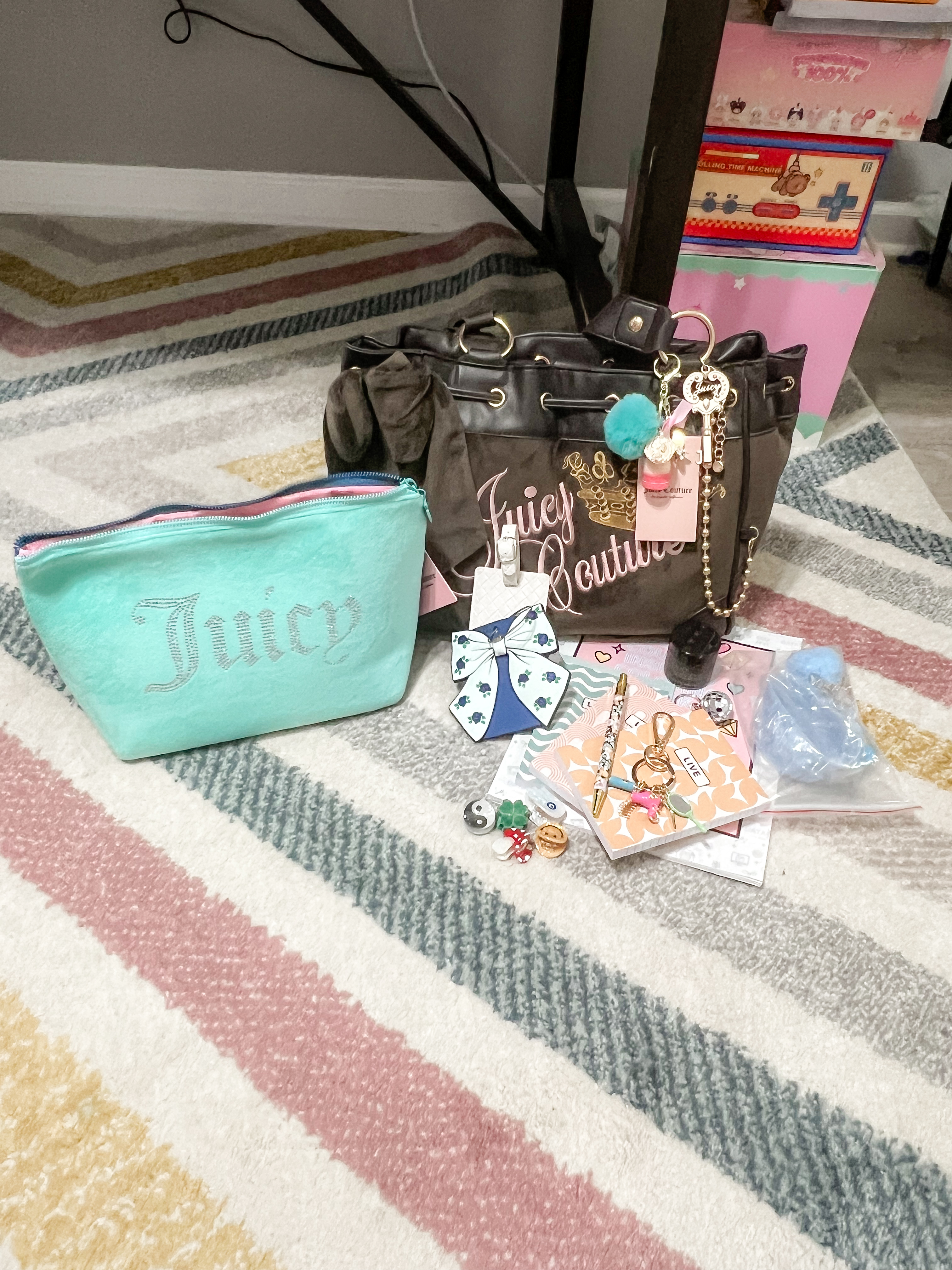 The Royal Mocha Crown Juicy Couture Daydreamer