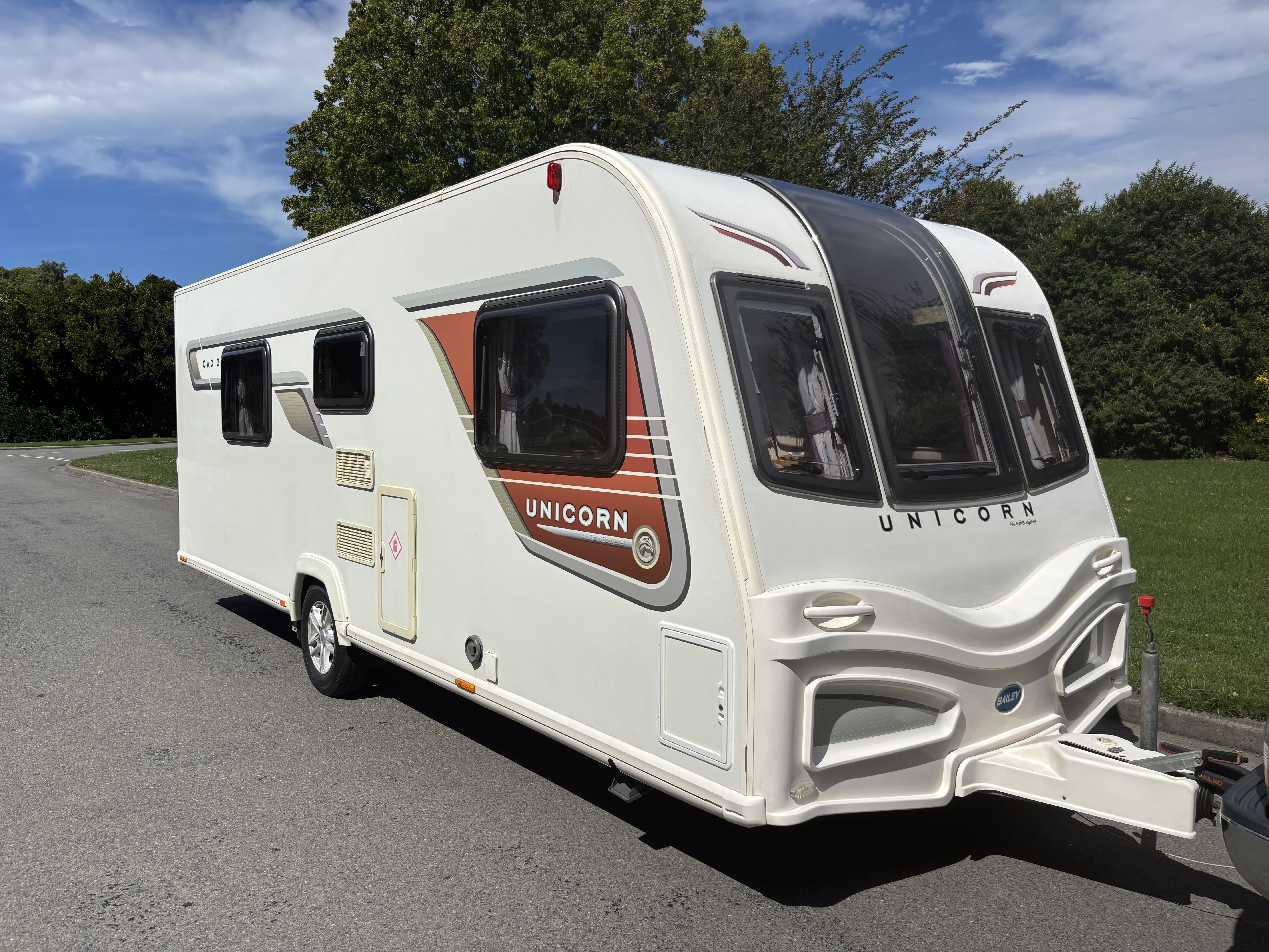 2014 BAILEY UNICORN CADIZ TWIN SINGLE BEDS