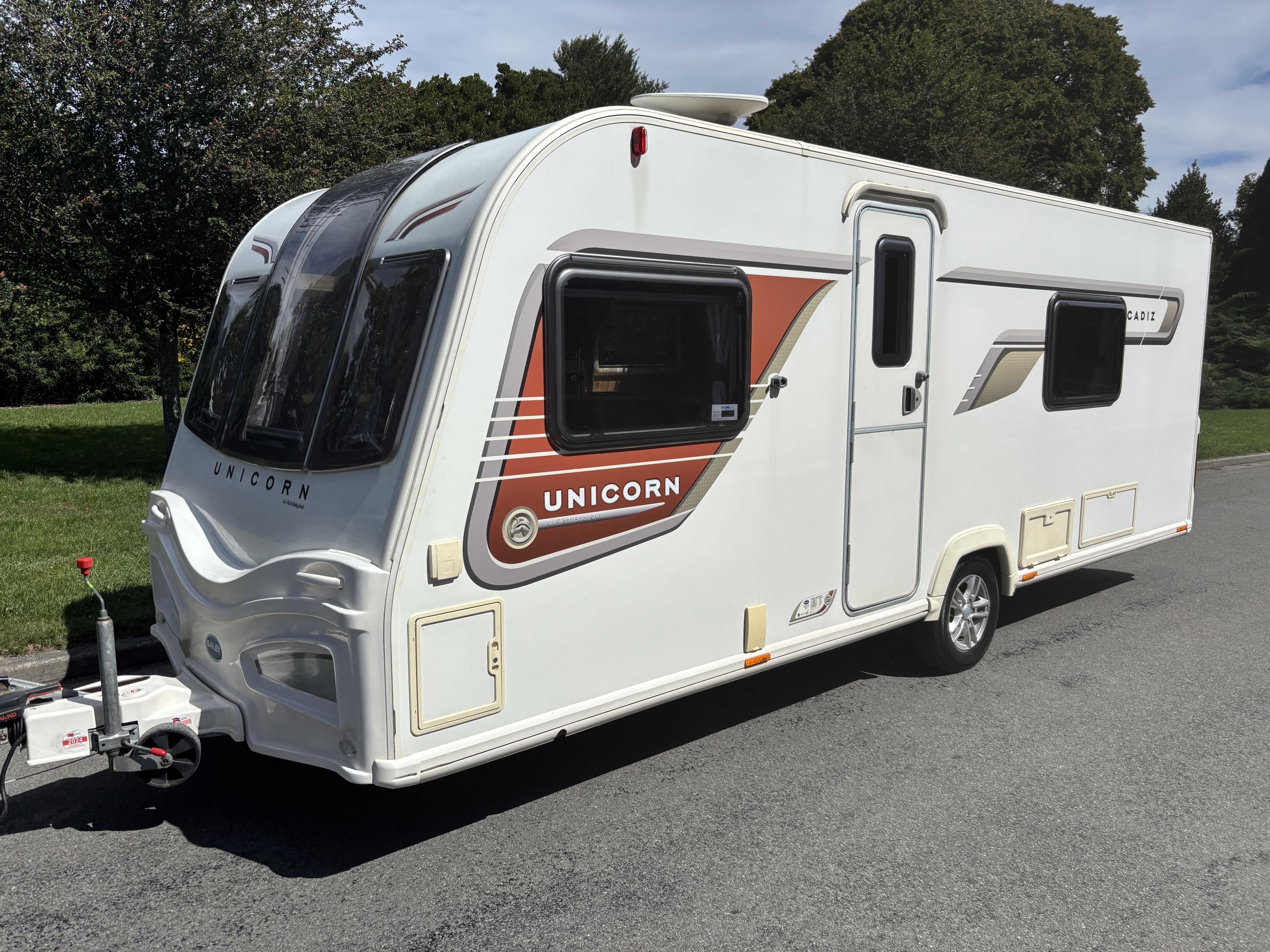 2014 BAILEY UNICORN CADIZ TWIN SINGLE BEDS