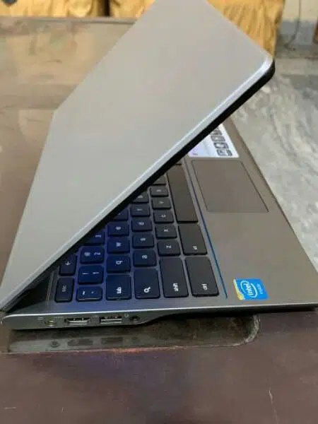 Acer laptop | 5th Generation | 4GB Ram | 128GB SSD | Windows 10