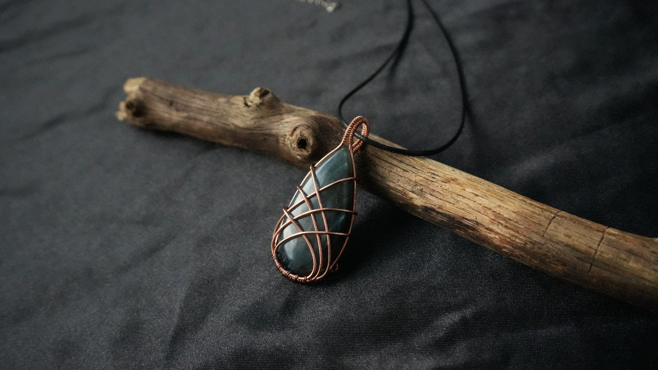 Copper wire wrapped labradorite pendant