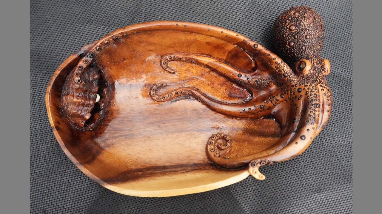 SOLD Octopus-Seashell-Pearl carving in wooden bowl