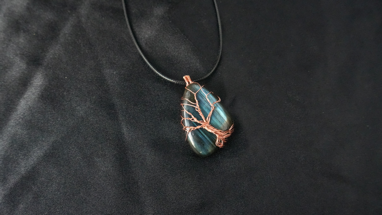 Copper wire wrapped tree of life labradorite pendant
