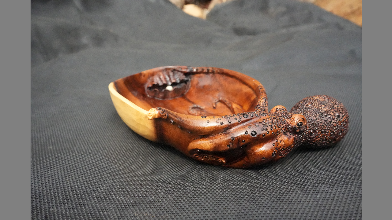SOLD Octopus-Seashell-Pearl carving in wooden bowl