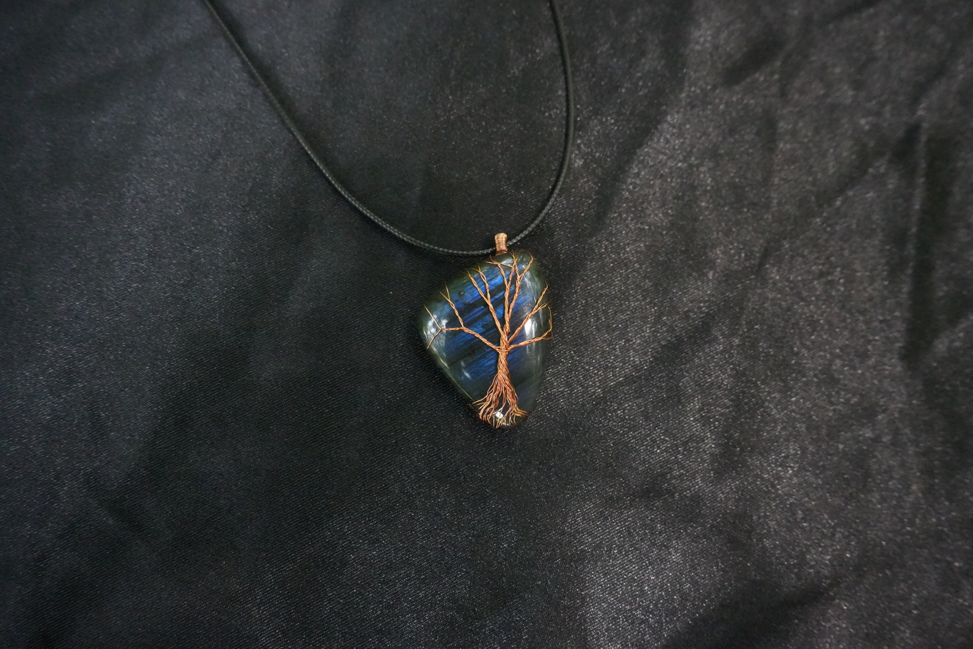Copper Wire Tree of Life Labradorite Stone Pendant