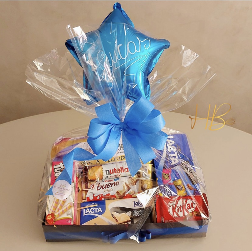 Box de Chocolates e Almofada - Aniversário