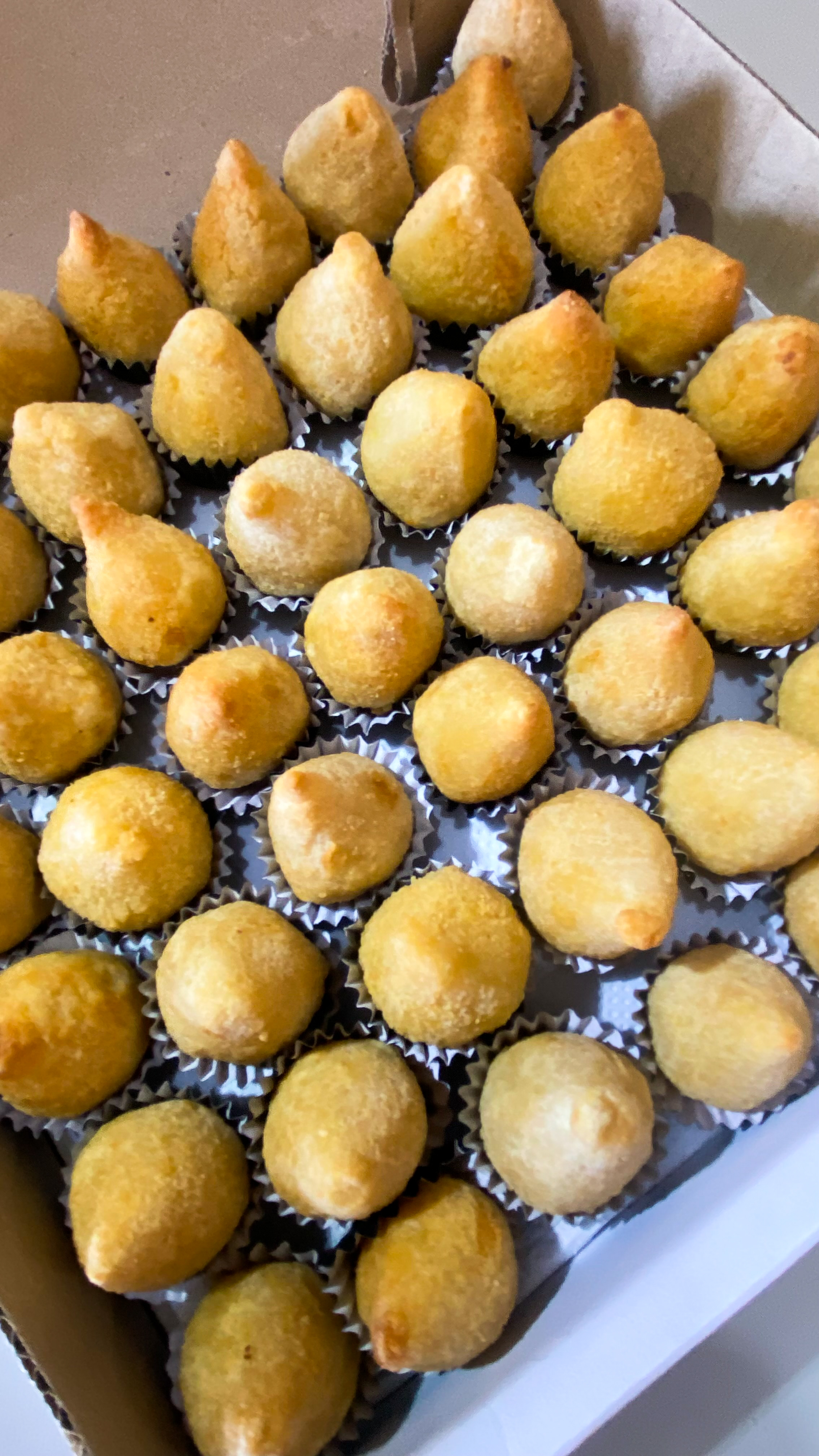 Porção de coxinhas