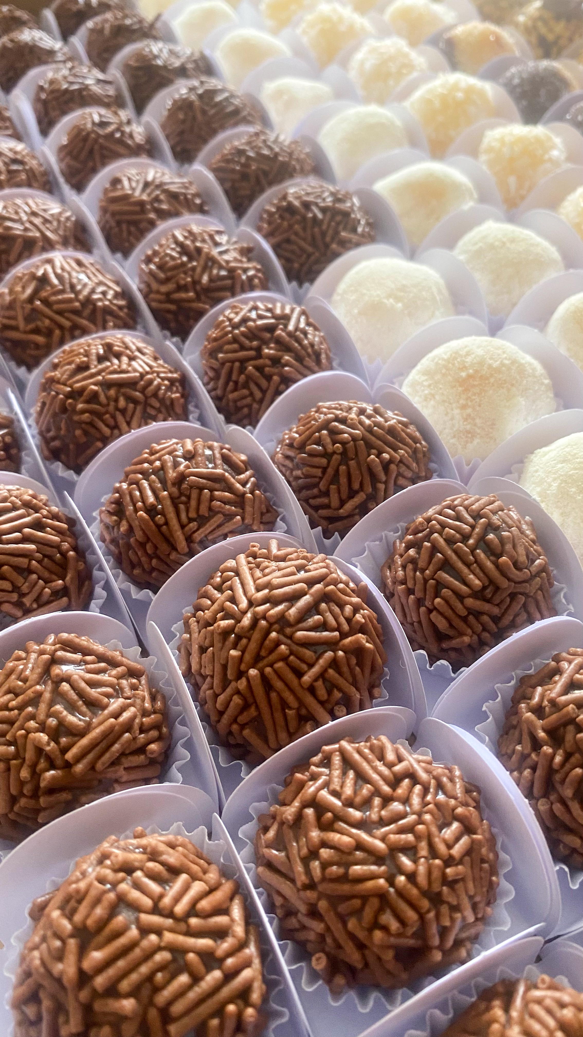 6 brigadeiros Gourmet de chocolate