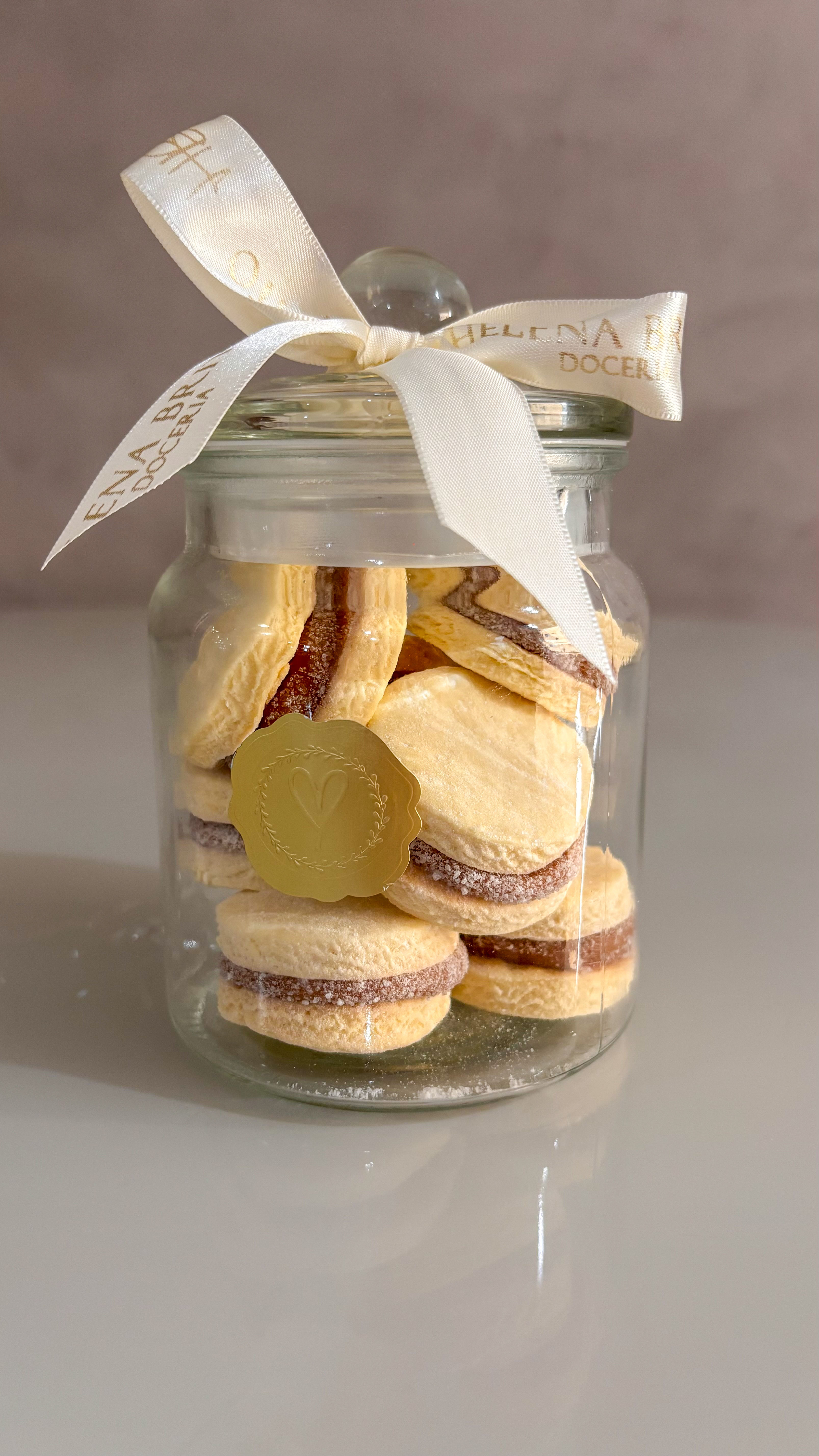 Pote de Biscoitos artesanais recheados