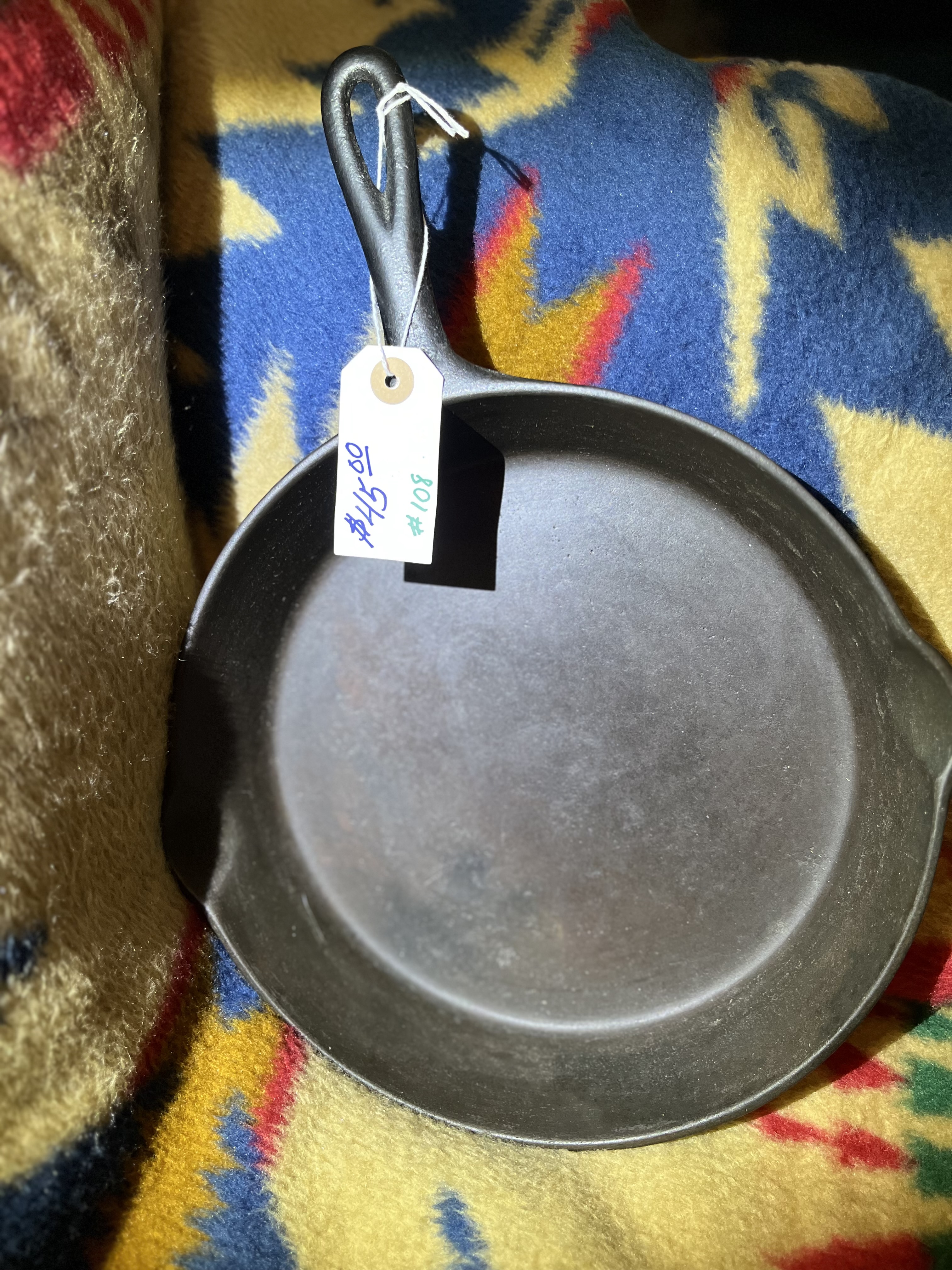 Vintage 3-Notch Lodge