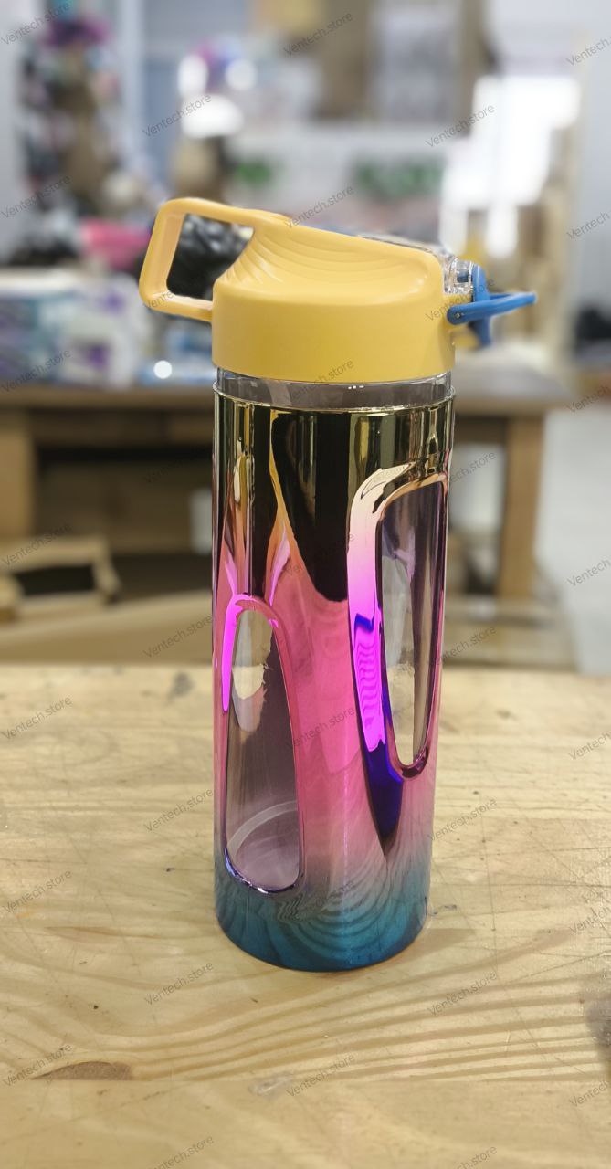 Botella de agua metálica