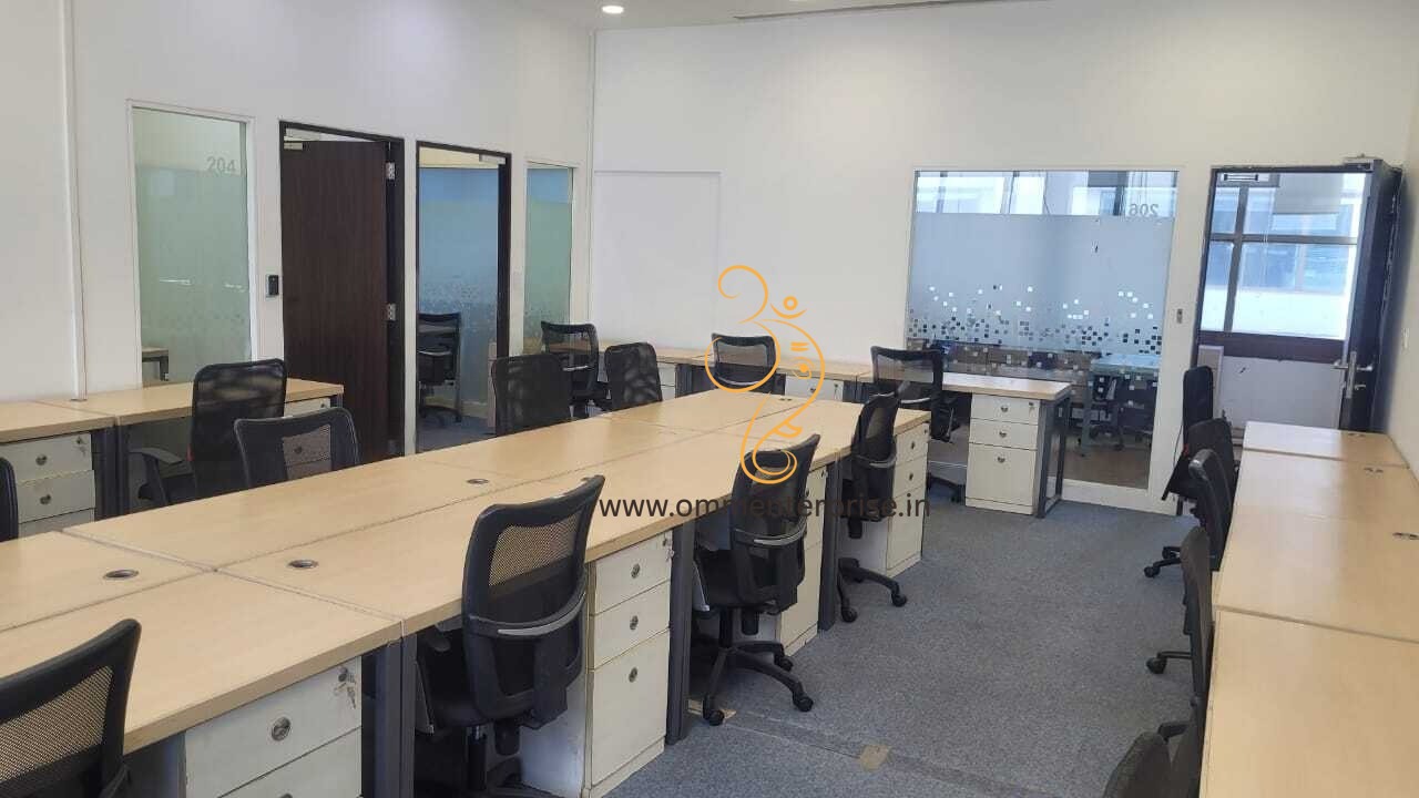 5500 sq. ft Fully Furnished Office Space near Lower Parel Station in 'B' Grade Building