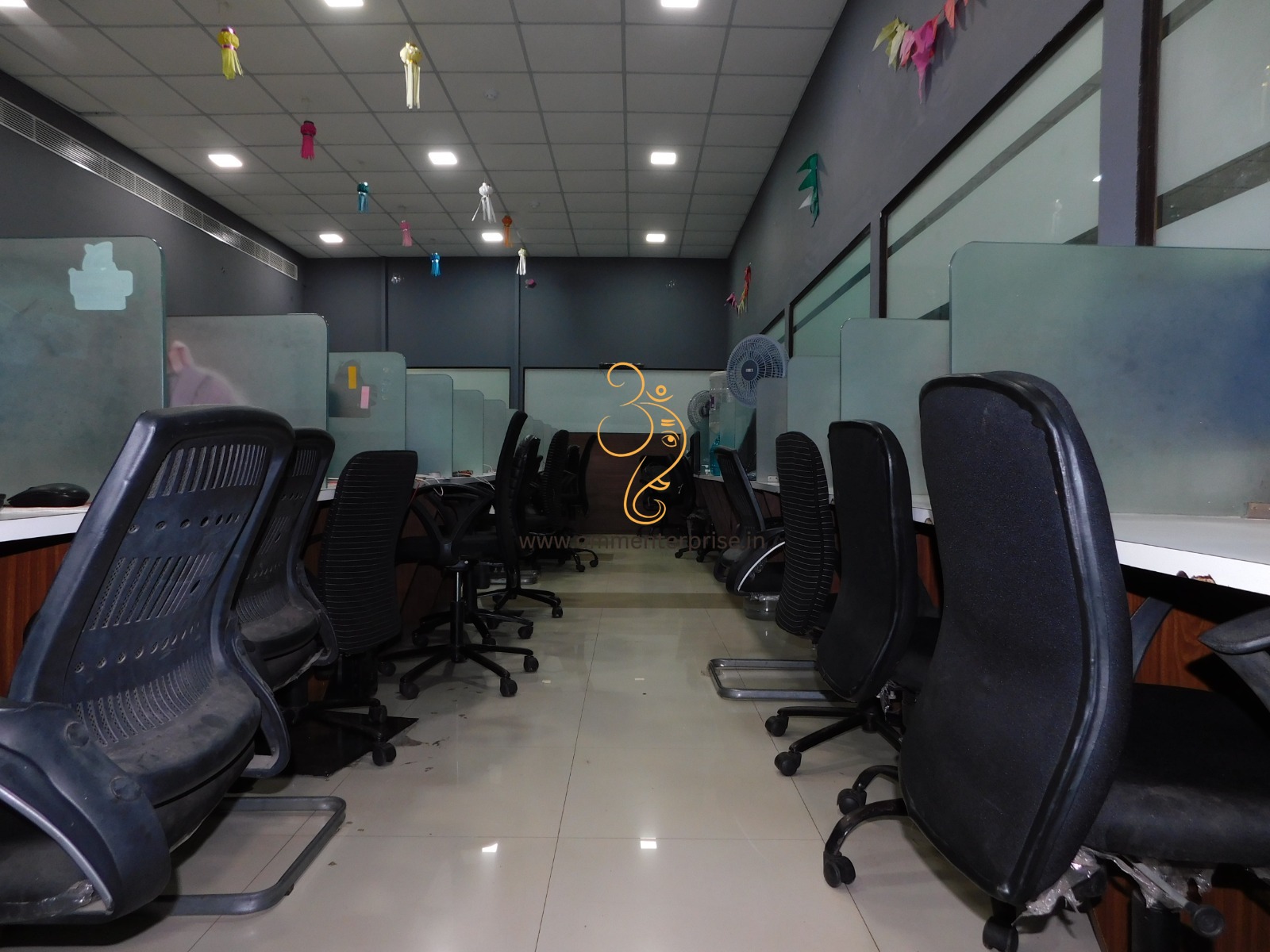 4000 sq. ft Fully Furnished Office Space near Dadar station in 'B' Grade Building