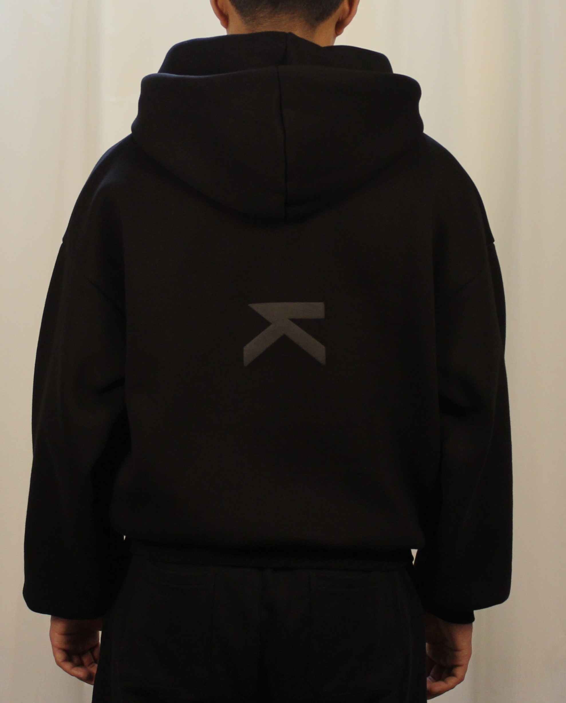 600 GSM OVERSIZED HOODIE