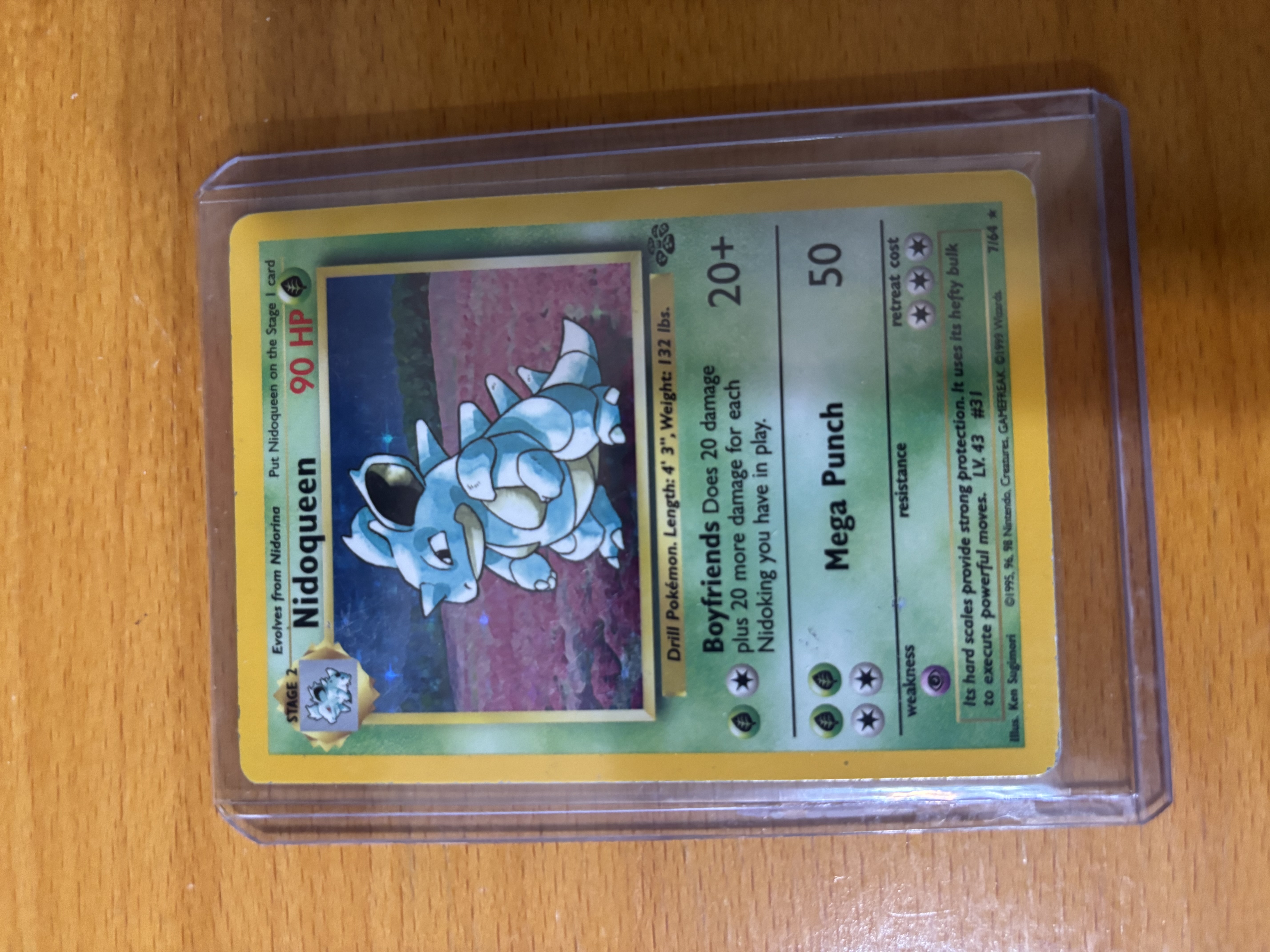 Nidoqueen Pokémon Card