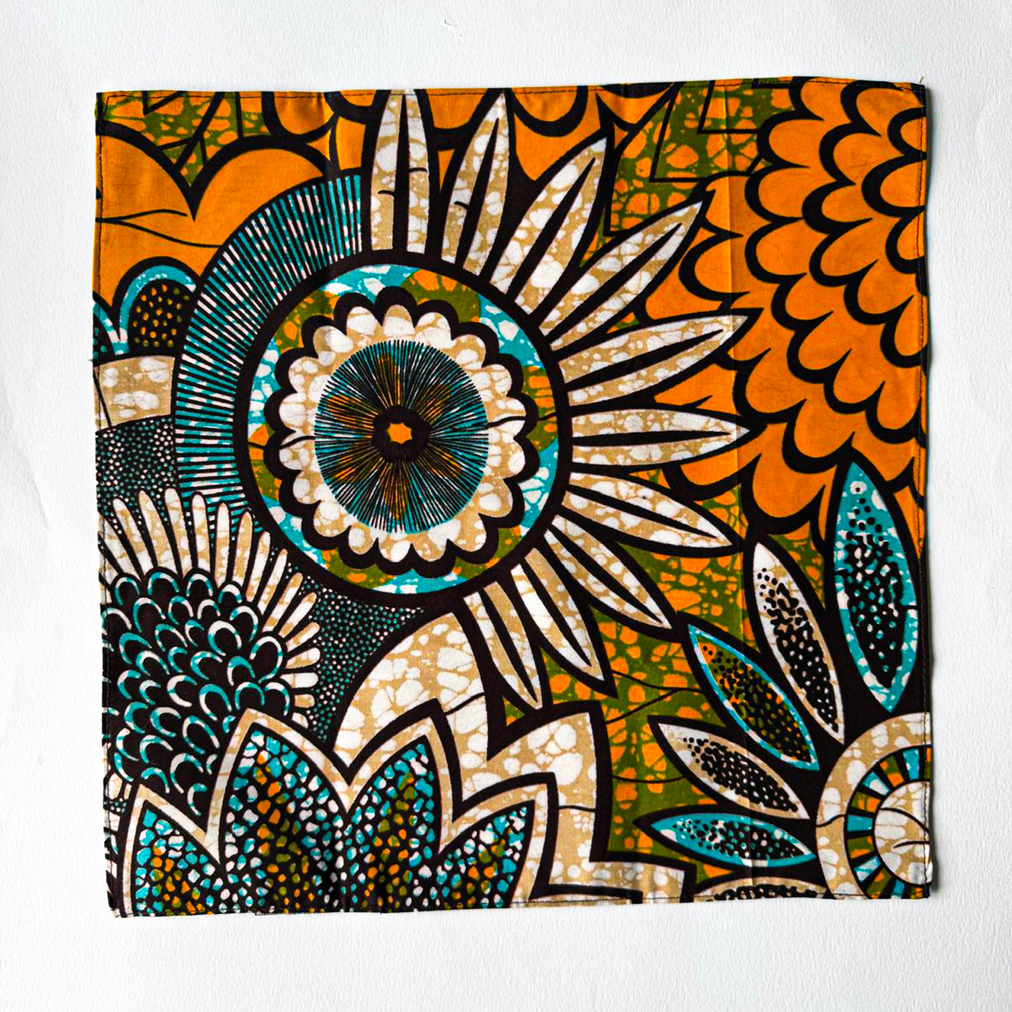 Pochette coton en Super Wax – L’élégance qui ose la couleur