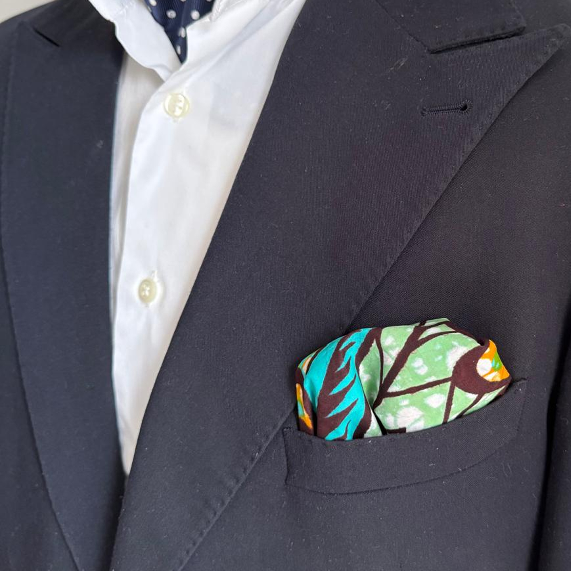 Pochette coton en Super Wax – L’élégance qui ose la couleur