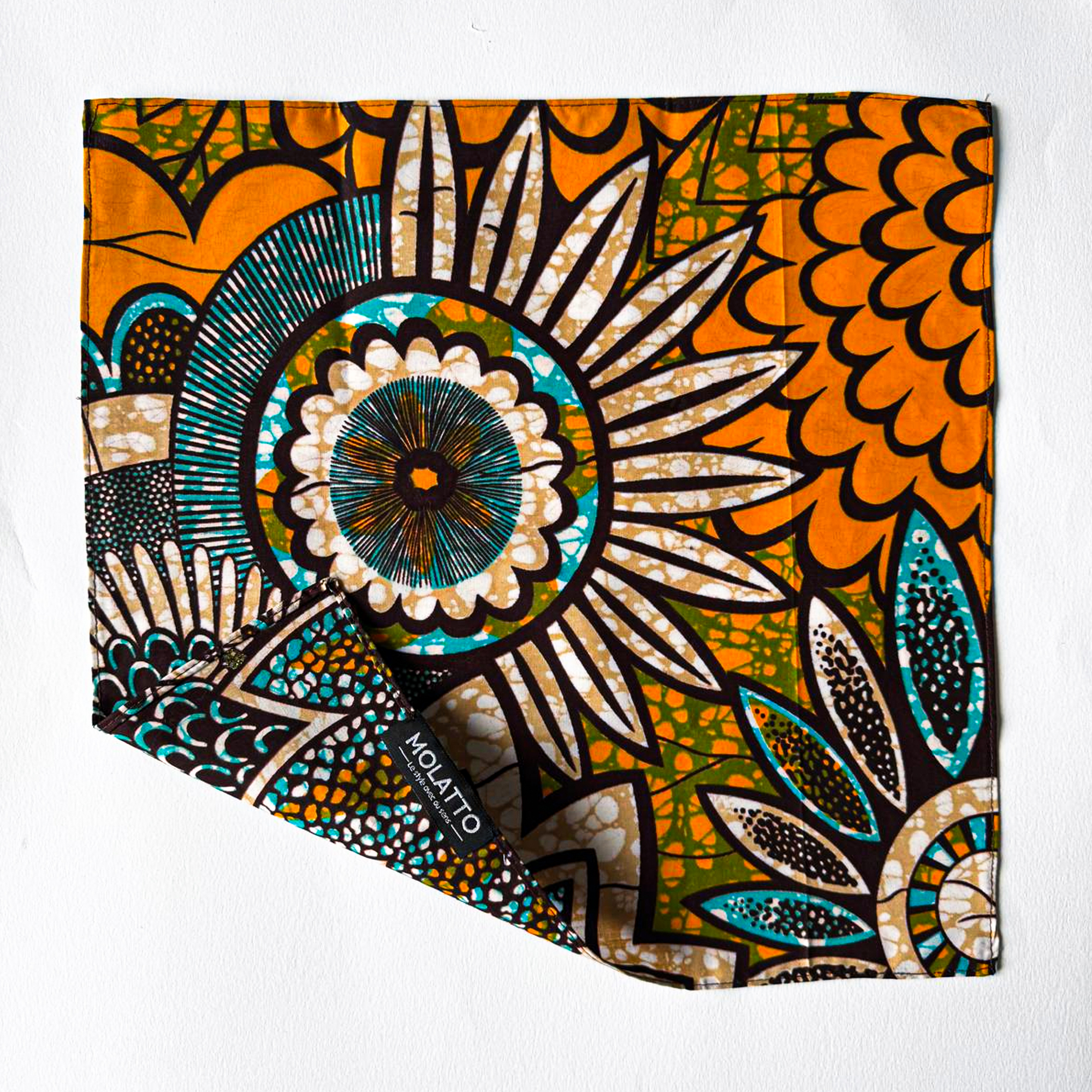 Pochette coton en Super Wax – L’élégance qui ose la couleur