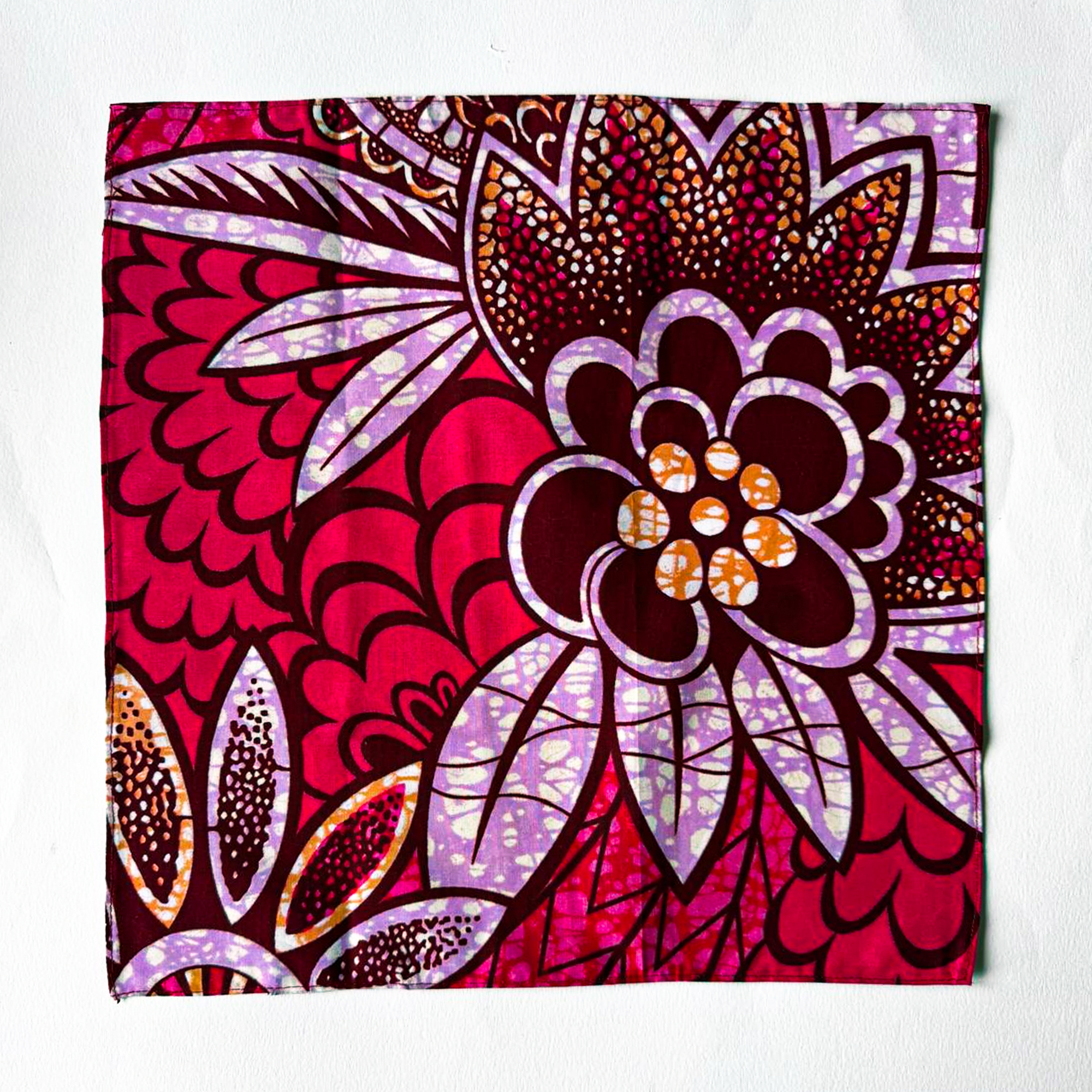 Pochette coton en Super Wax – L’élégance qui ose la couleur