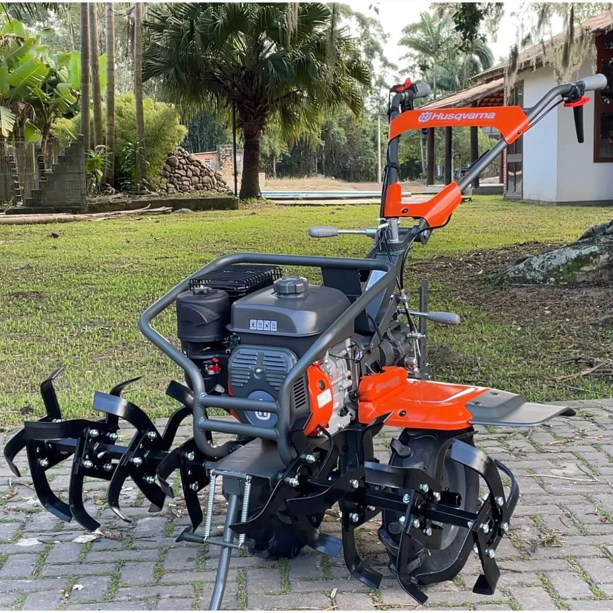 Motocultivador HusqvarnaTF 440