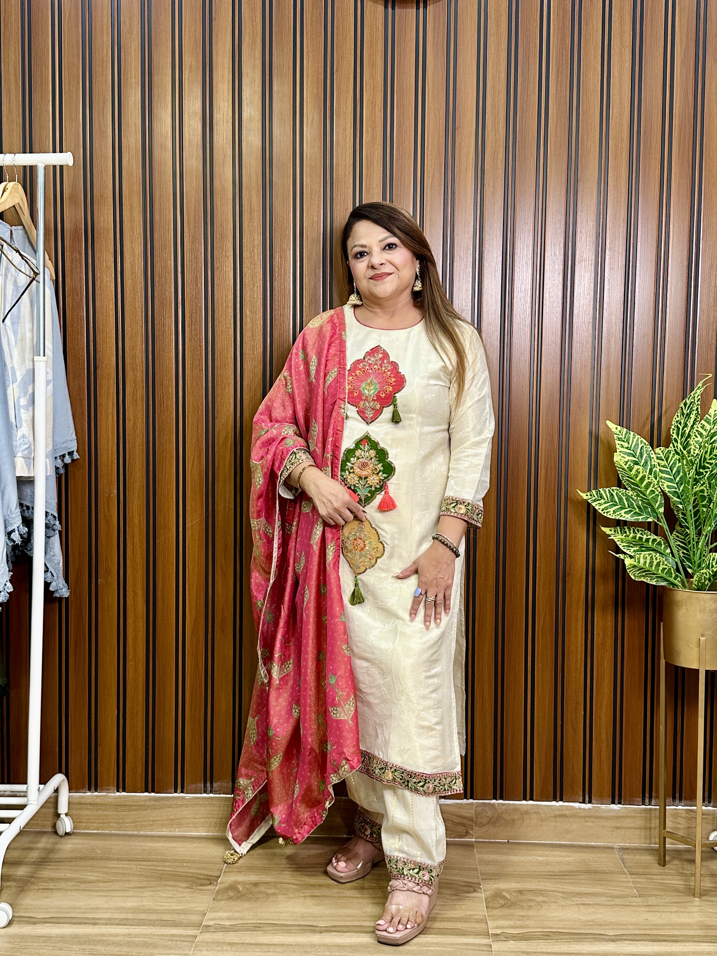 Elegant Cream Embroidered patch work