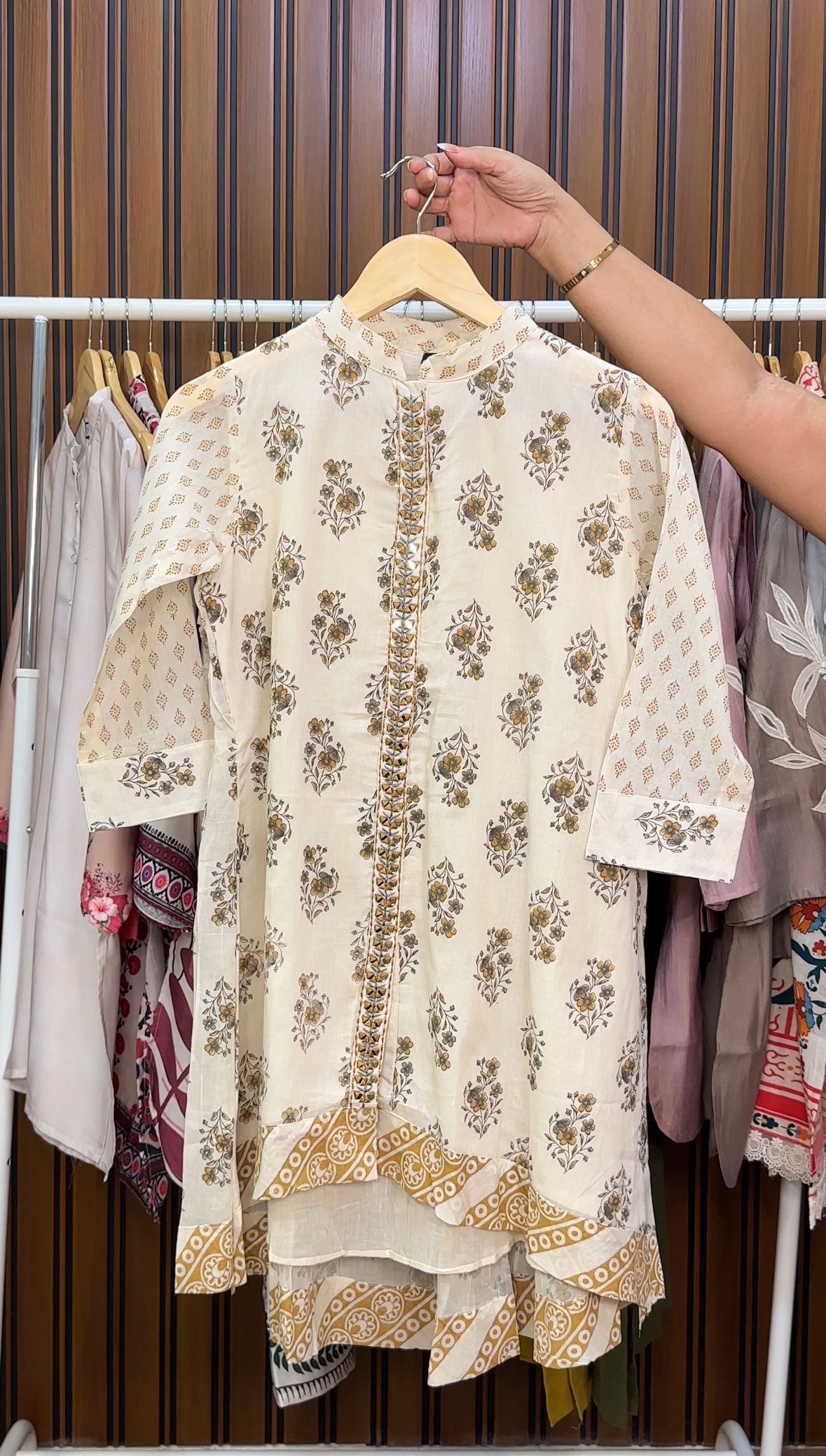 Cream Printed Salwar Suit Set